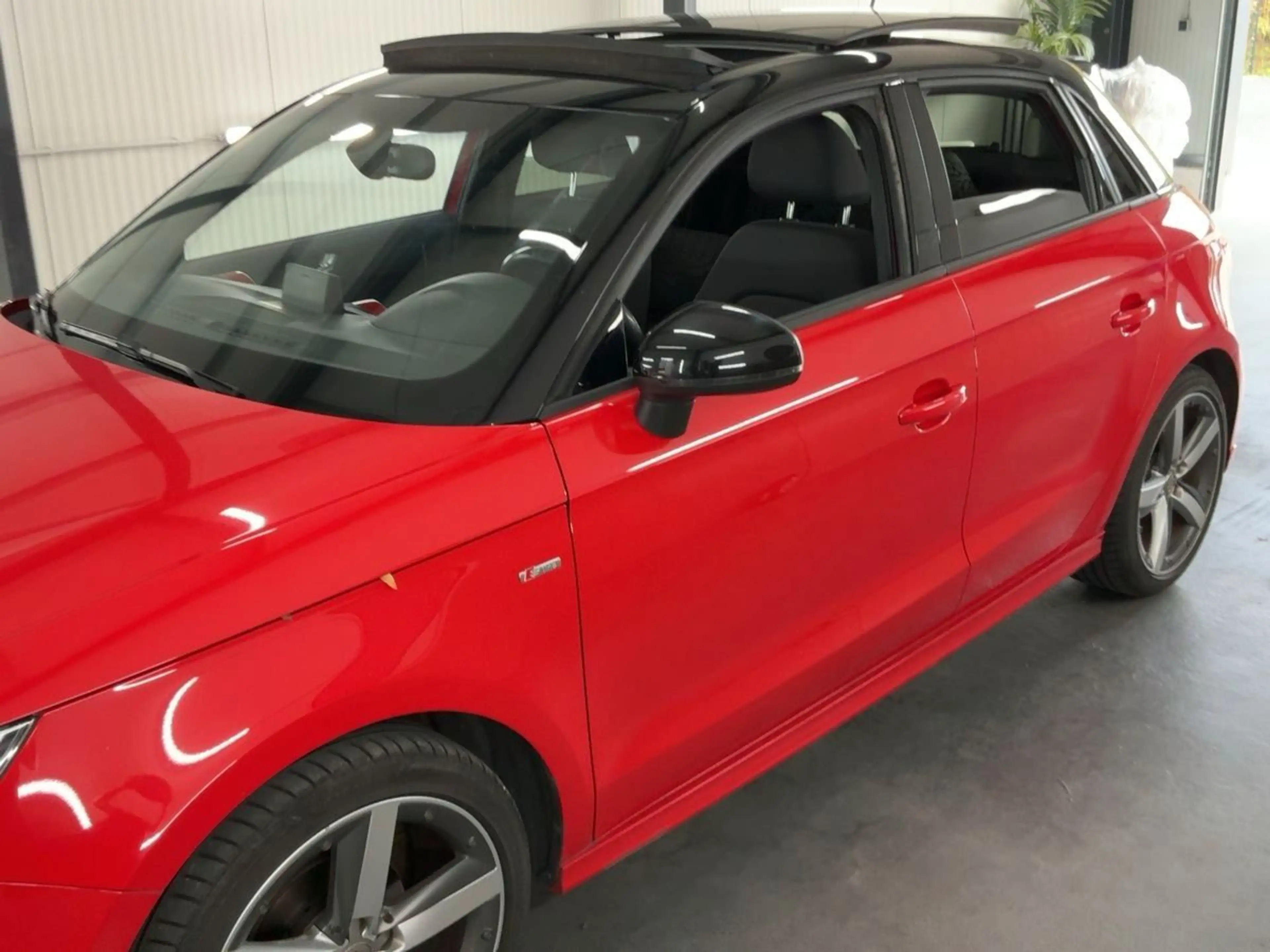 Audi A1 Sportback S-Line *SHZ*PAN*NAV*PDC*XEN*DSP* — photo 4