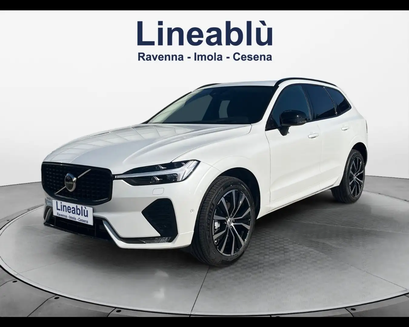 Volvo XC60 N. Ultra Dark B5 AWD AUT Bianco - 1