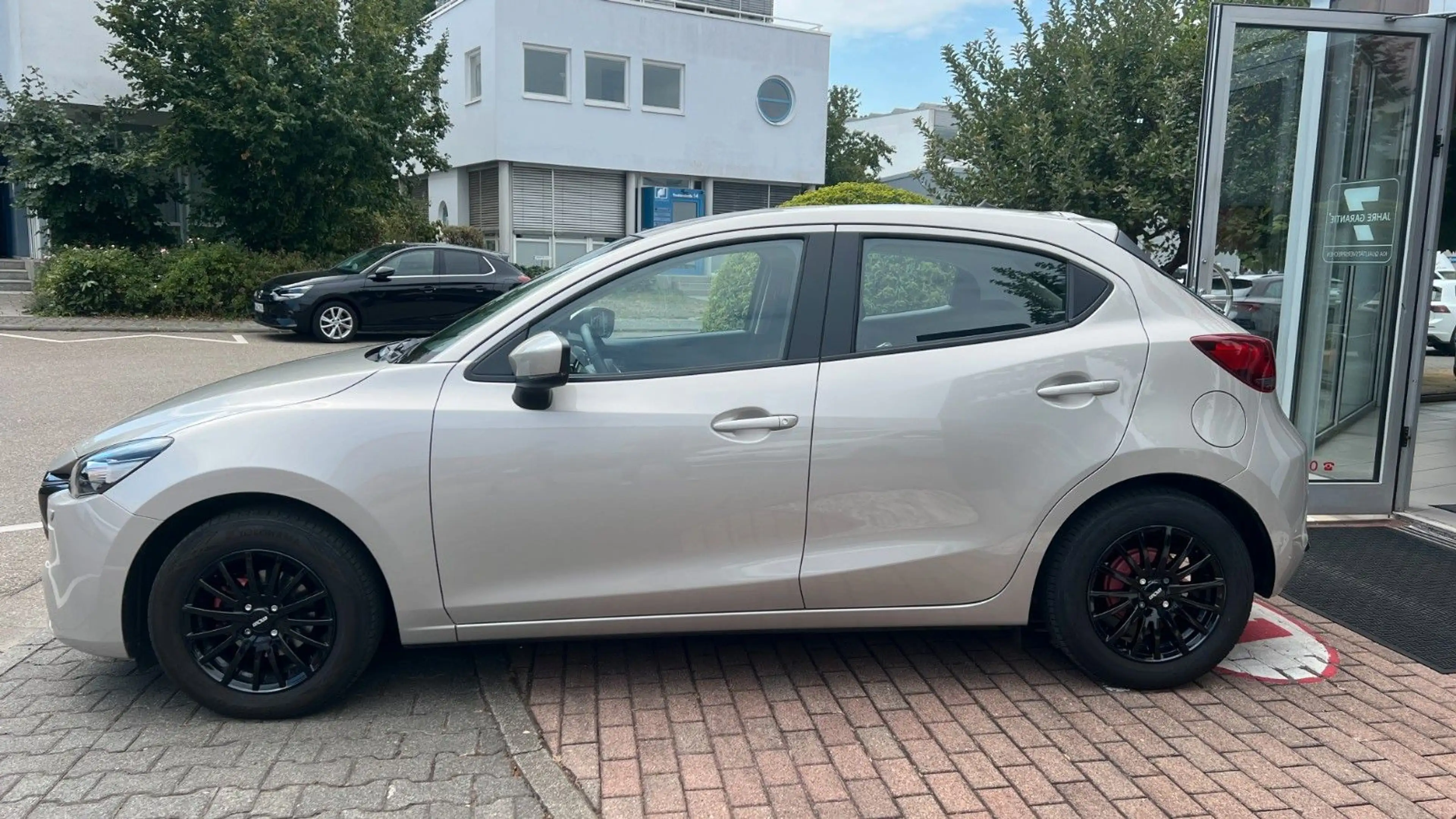 Mazda 2 Lim. /Mazdagarantie/top gepflegt — photo 4