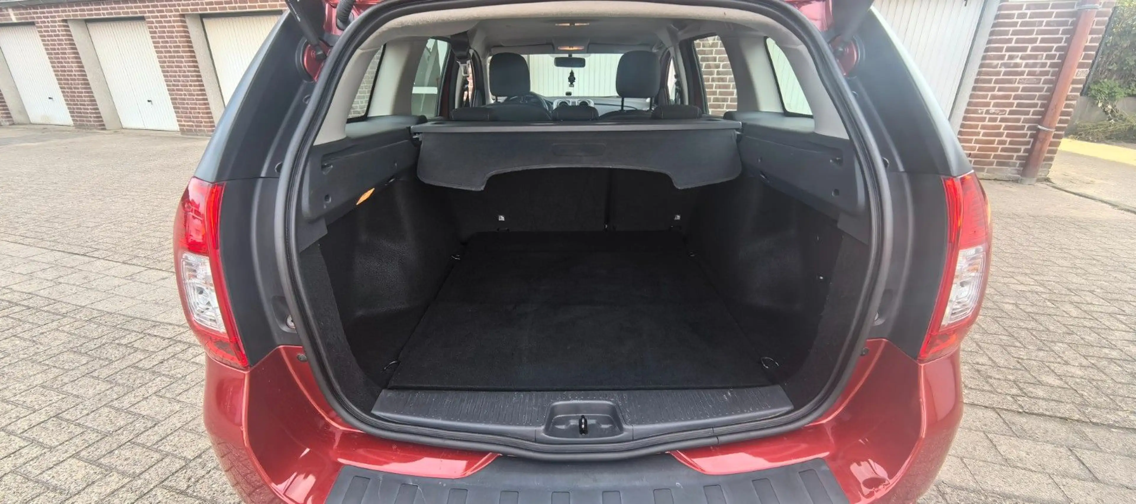 Dacia Logan MCV II Kombi Comfort Neu Bereift — photo 21