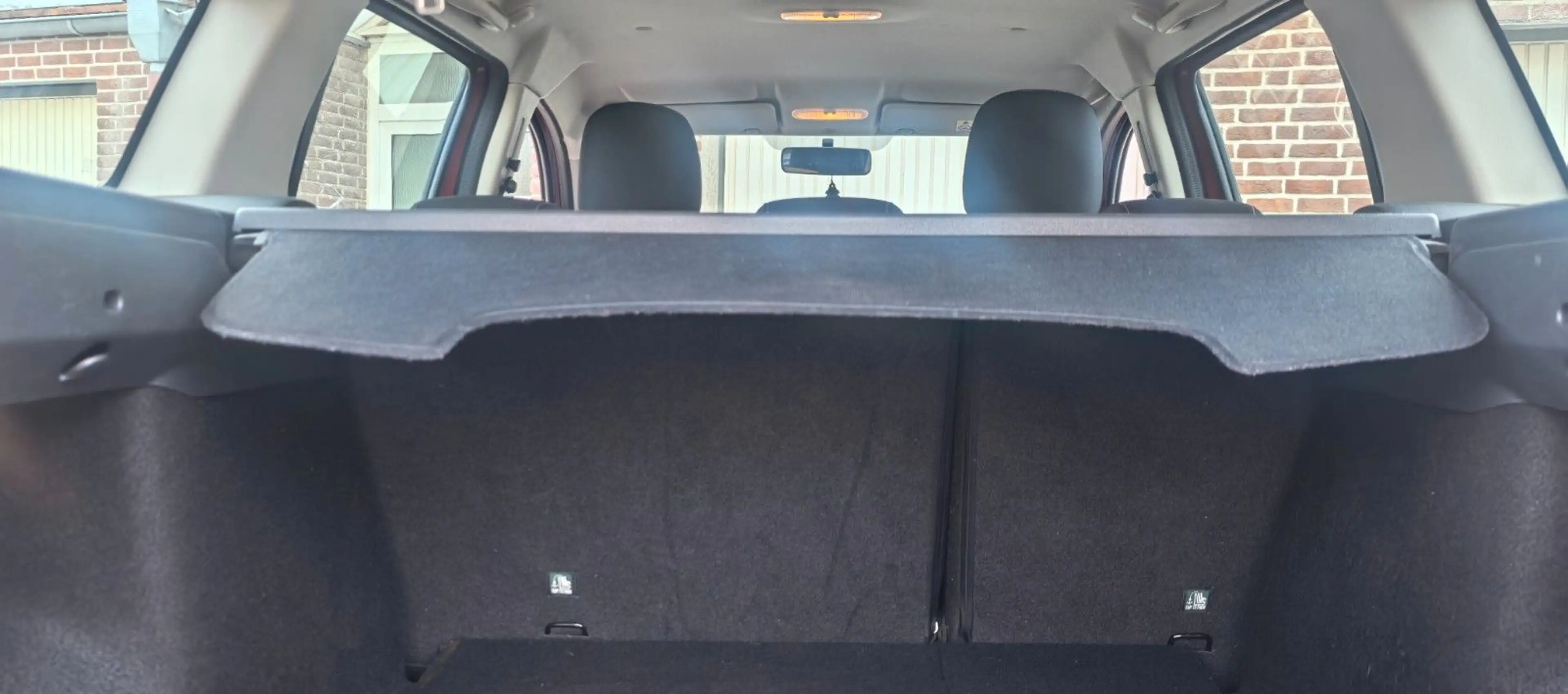 Dacia Logan MCV II Kombi Comfort Neu Bereift — photo 17