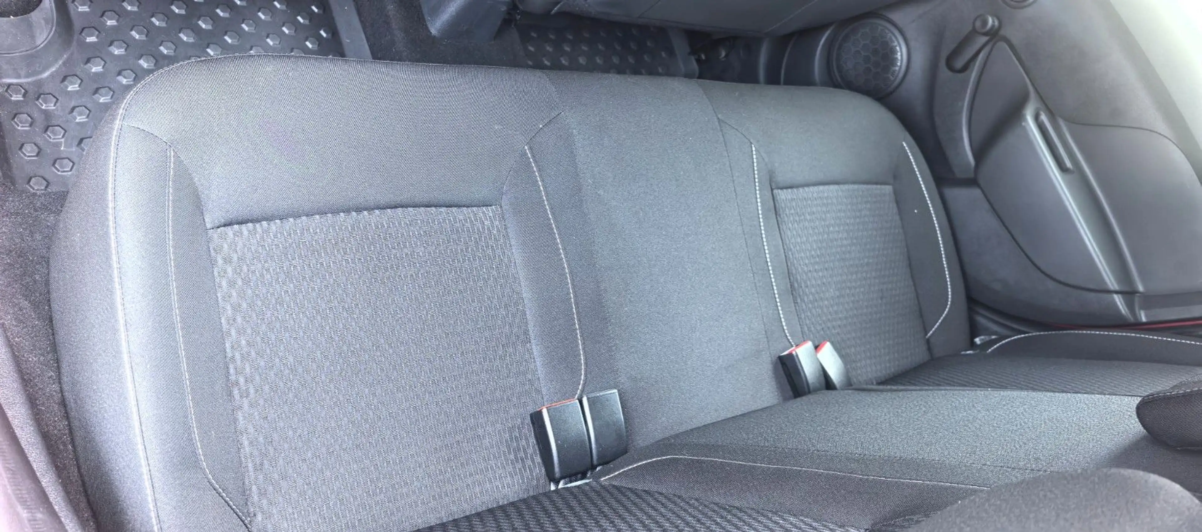 Dacia Logan MCV II Kombi Comfort Neu Bereift — photo 27