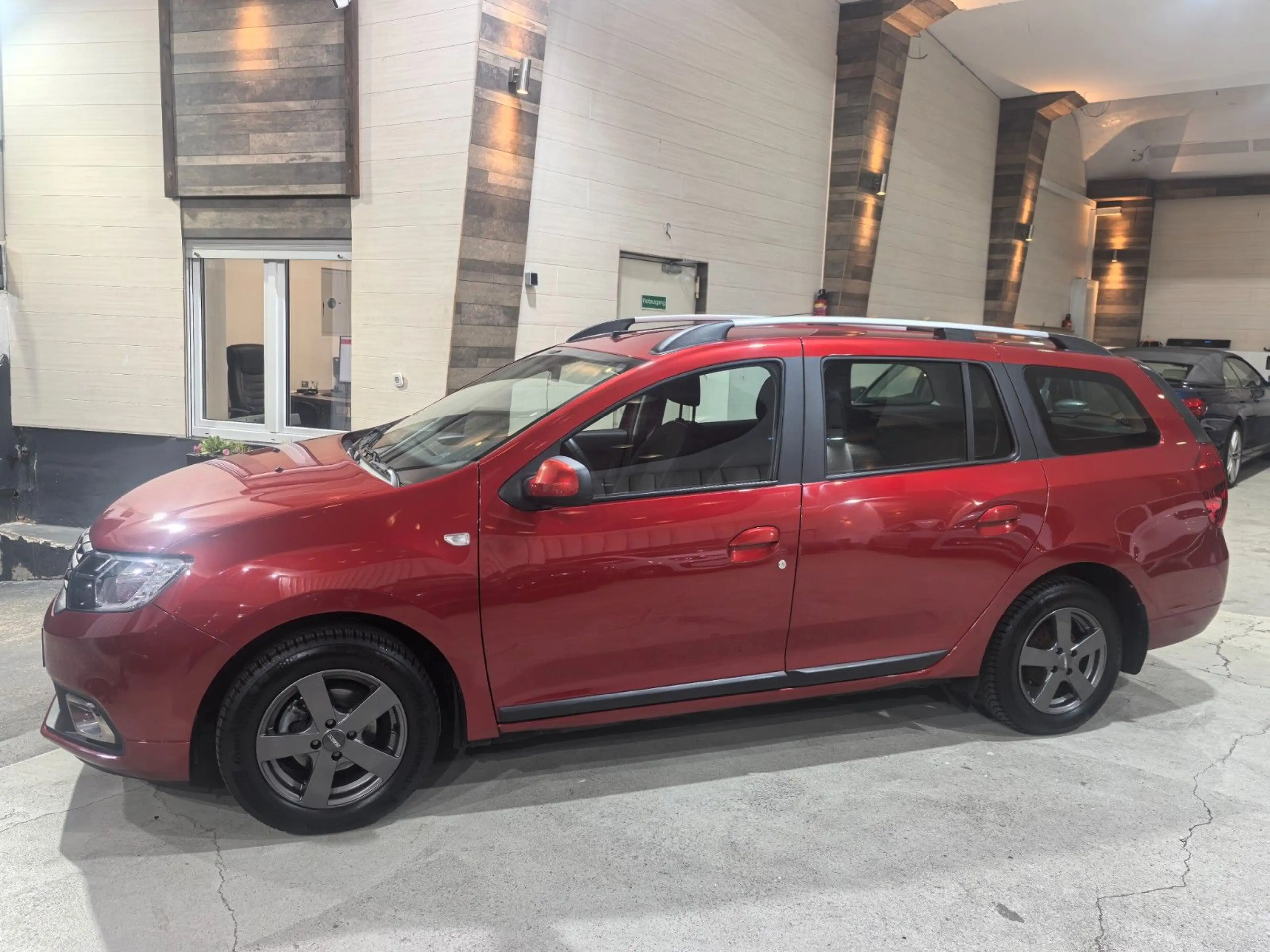 Dacia Logan MCV II Kombi Comfort Neu Bereift — photo 9