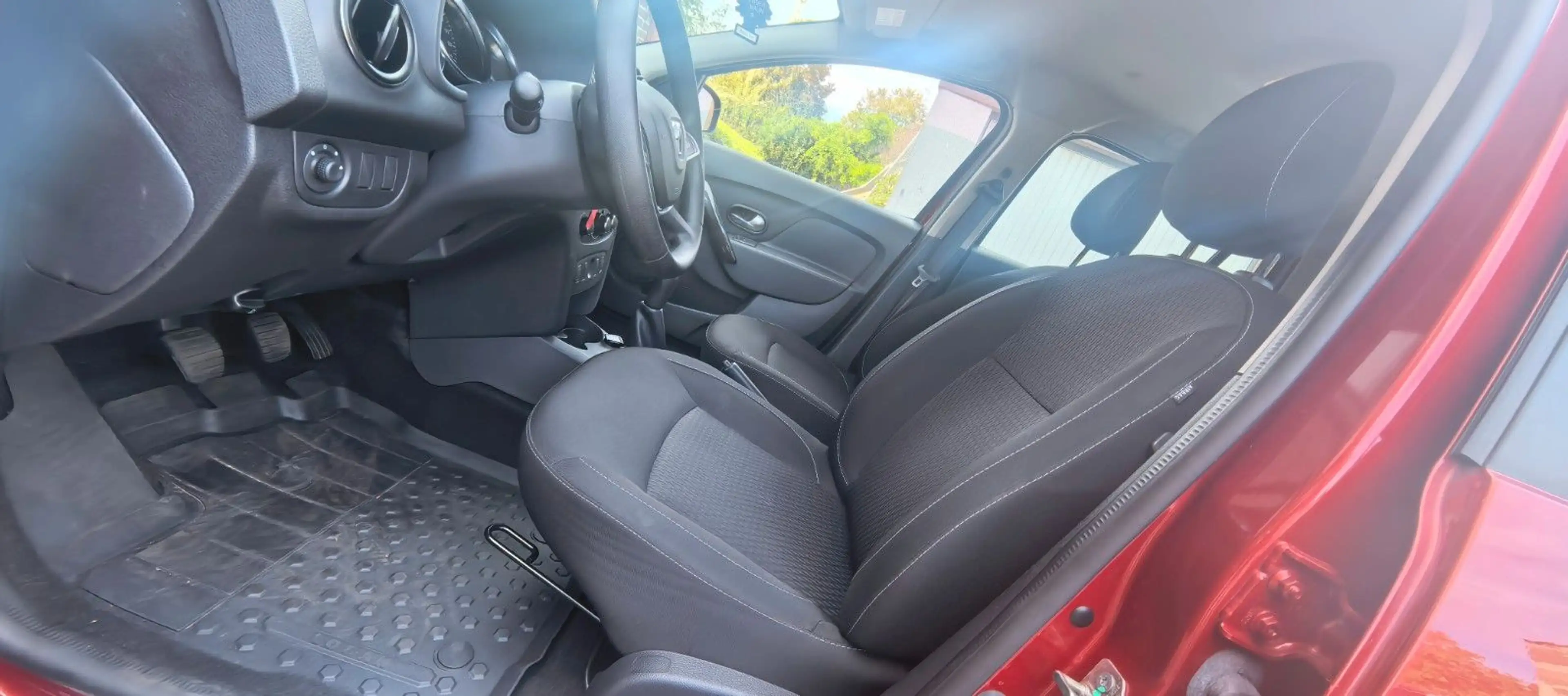 Dacia Logan MCV II Kombi Comfort Neu Bereift — photo 32