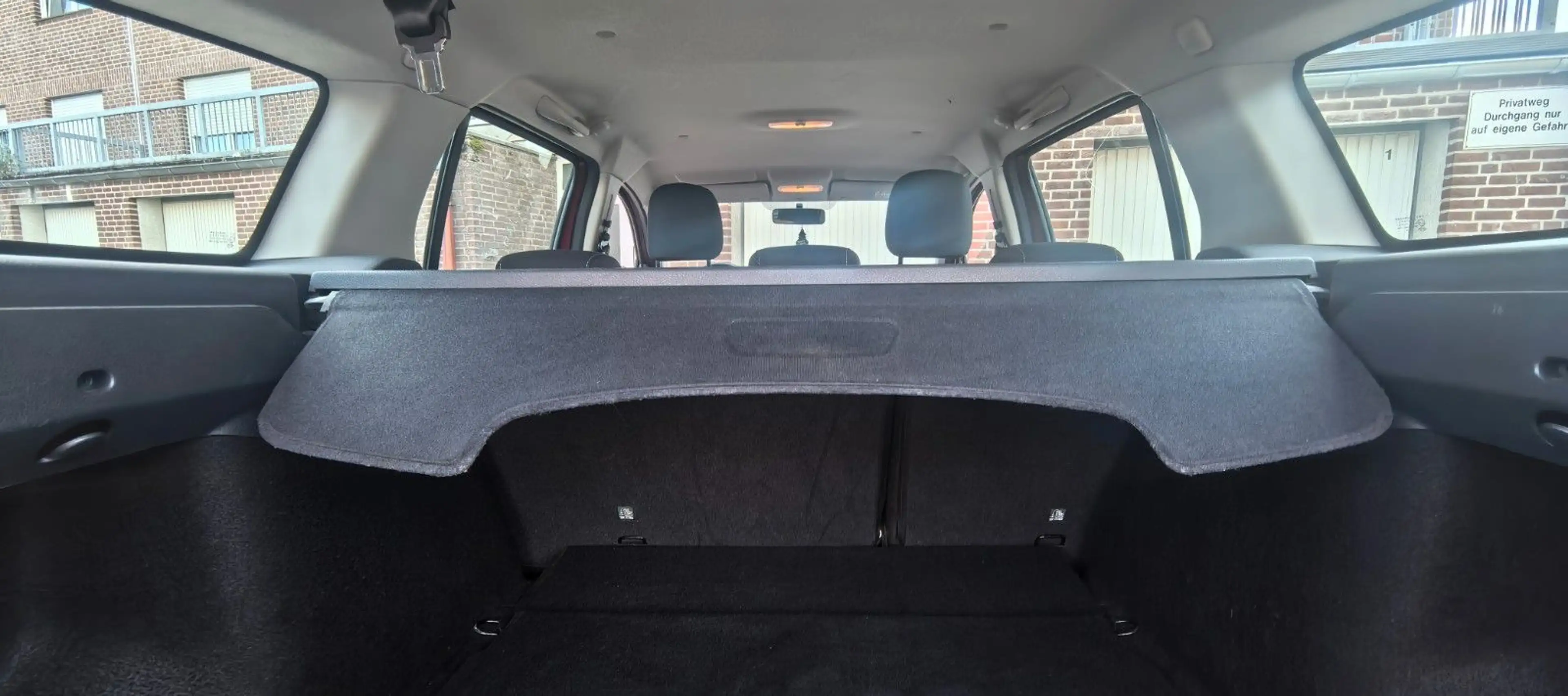 Dacia Logan MCV II Kombi Comfort Neu Bereift — photo 20