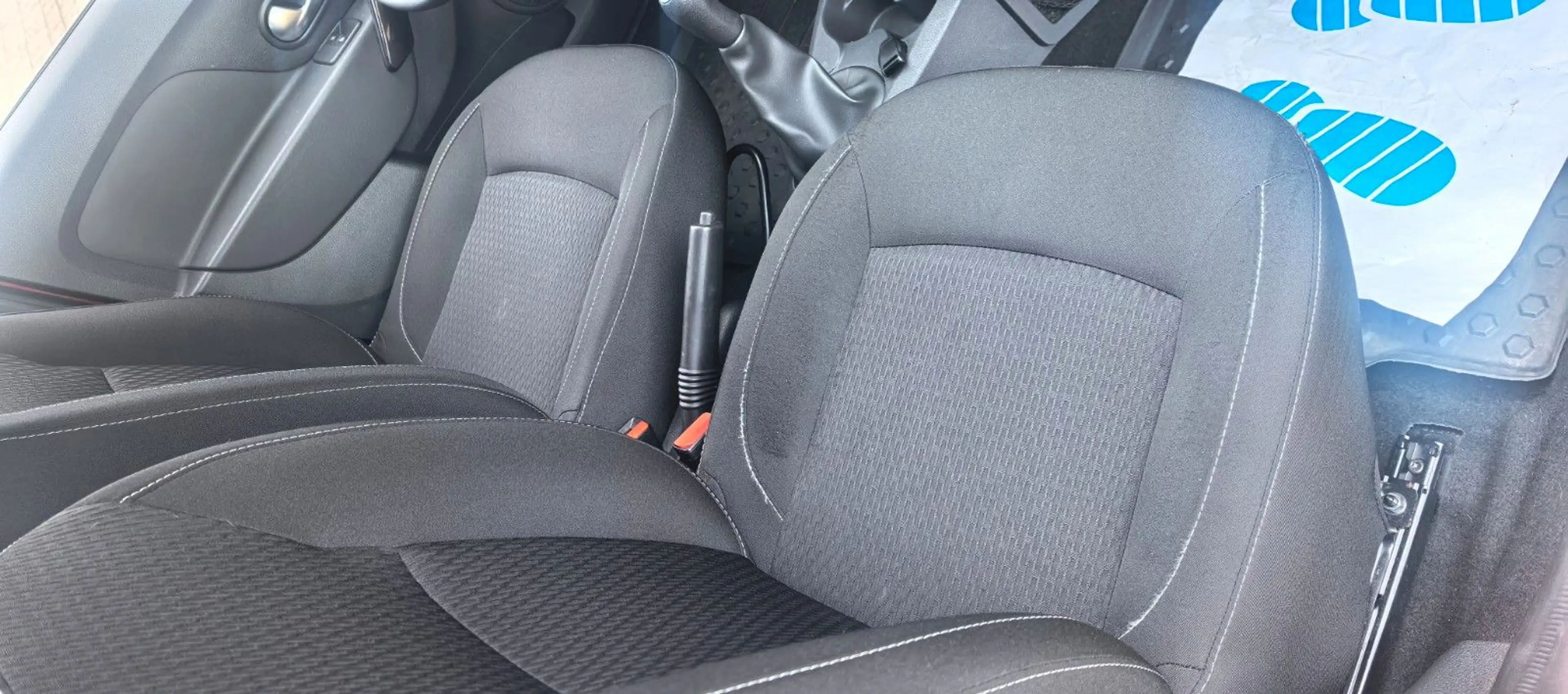 Dacia Logan MCV II Kombi Comfort Neu Bereift — photo 15