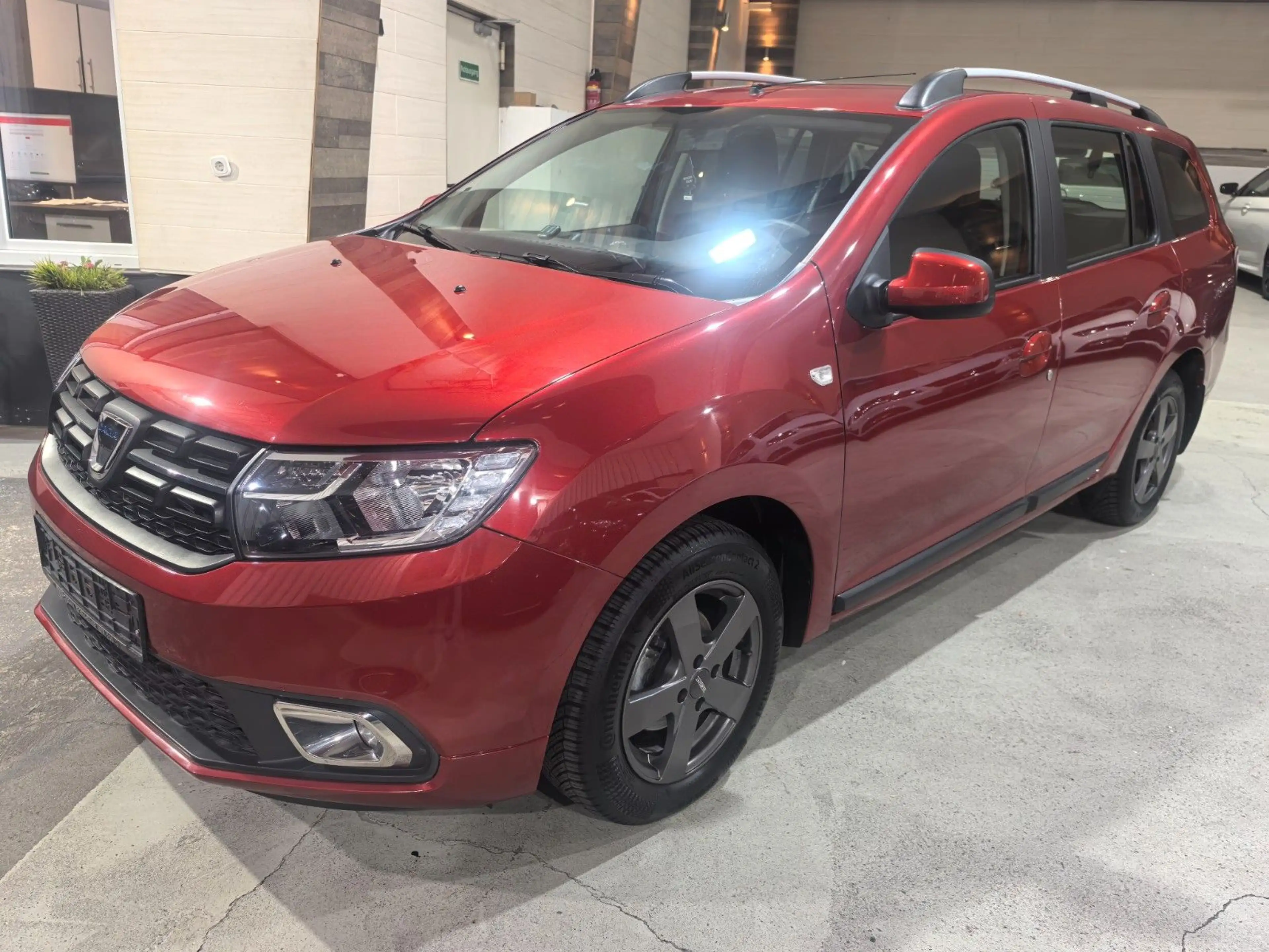 Dacia Logan MCV II Kombi Comfort Neu Bereift — photo 2