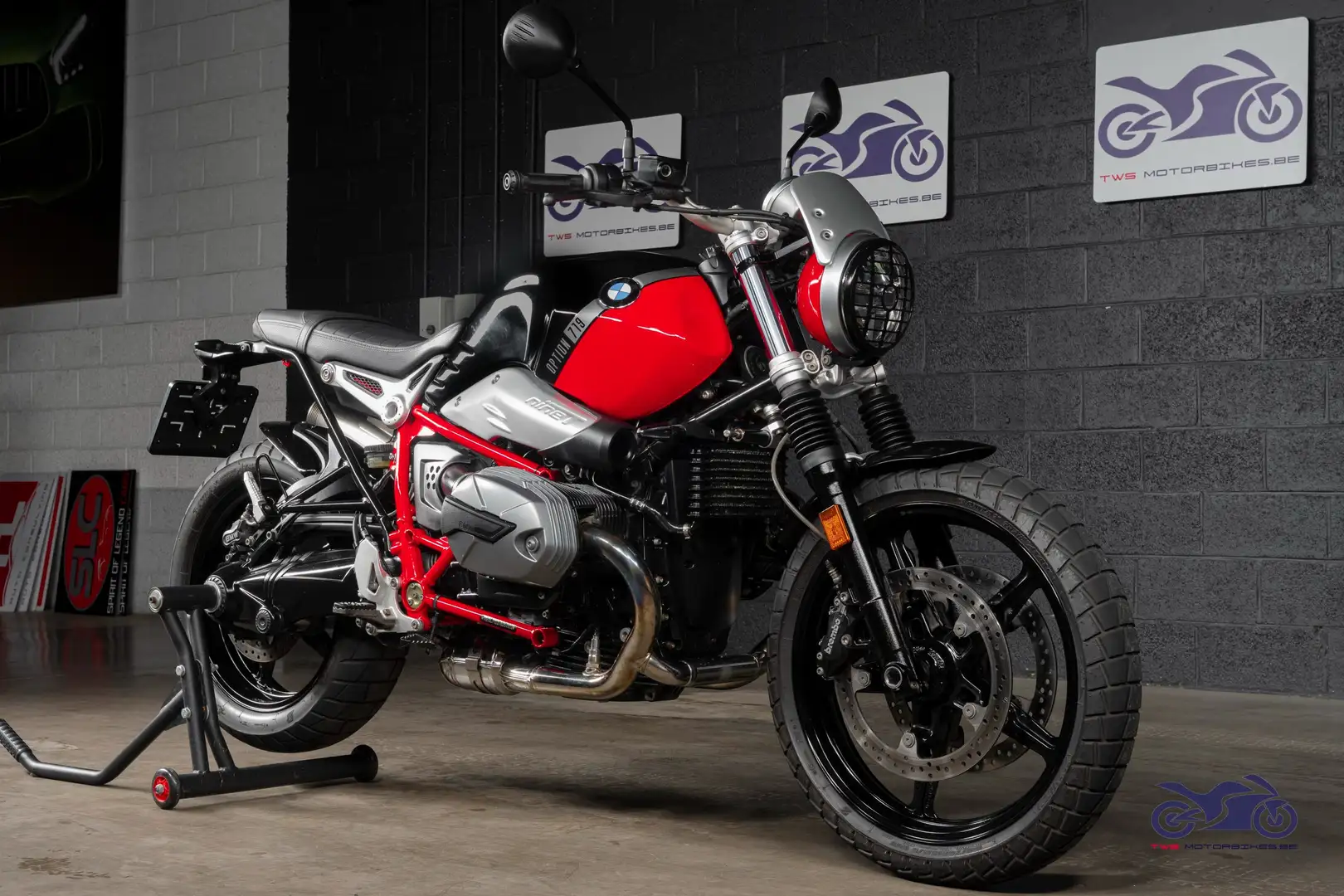 BMW R nineT Scrambler Rood - 2