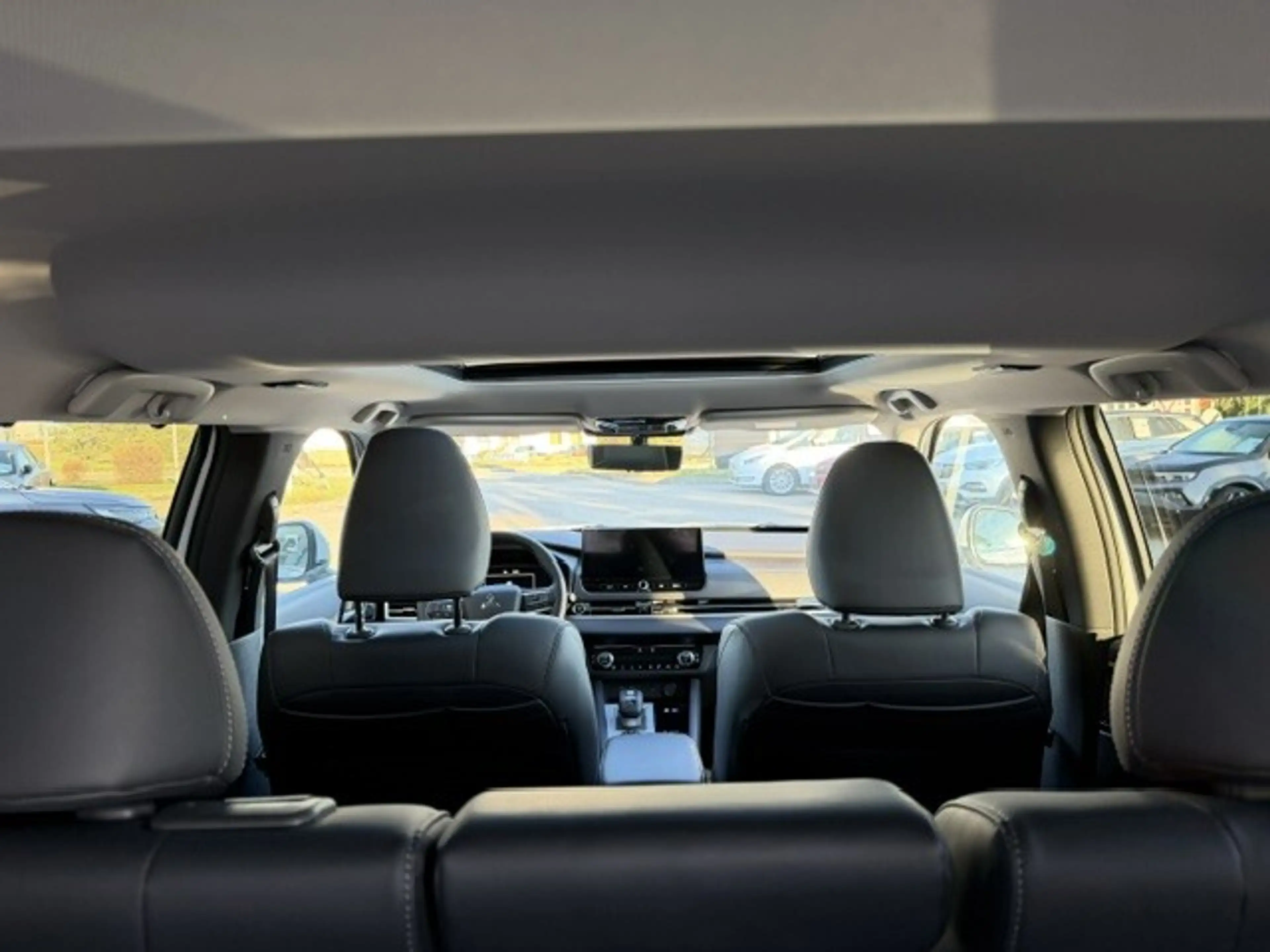 Mitsubishi Outlander 2,4 PHEV S-AWC Diamond — photo 10
