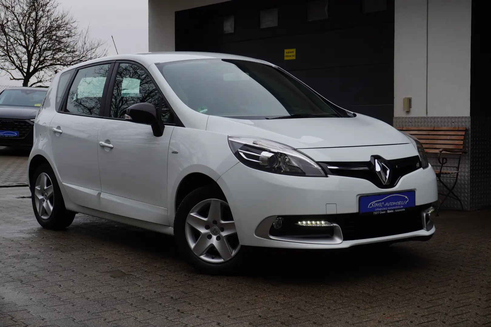 Renault Scenic 1.2 TCe Limited KLIMA+ALU+TEMPOMAT+6Gang+1.Hand Weiß - 1