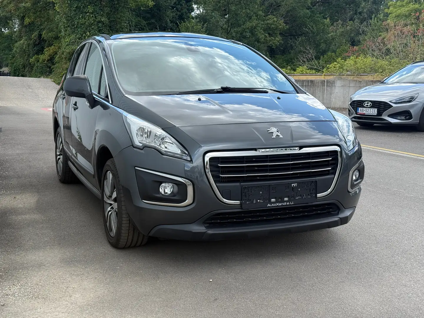 Peugeot 3008 Business-Line*AHK*Pano*PDC*Sitzhzg* Grau - 2