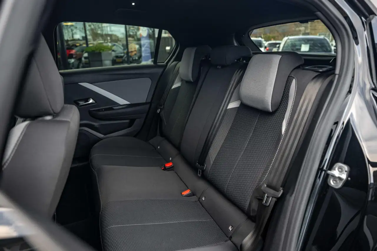 Opel Astra 1.2 Turbo Edition|Navi|Cruise|Camera|Car-Play 32