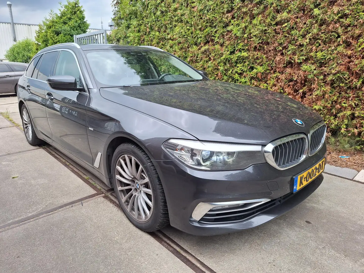 BMW 520 5-serie Touring 520d High Executive Grijs - 2