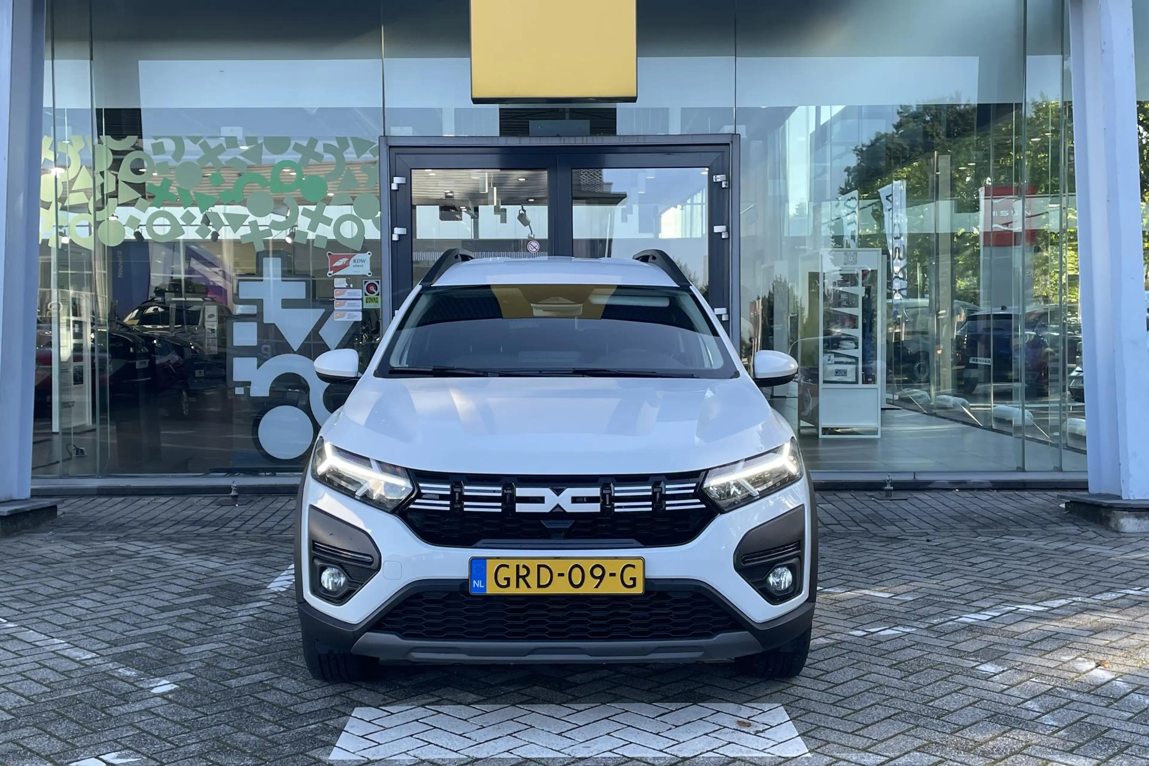 Dacia Jogger 1.6 Hybrid 140 Expression 5p. | 1e eig. | Lm velge — photo 2