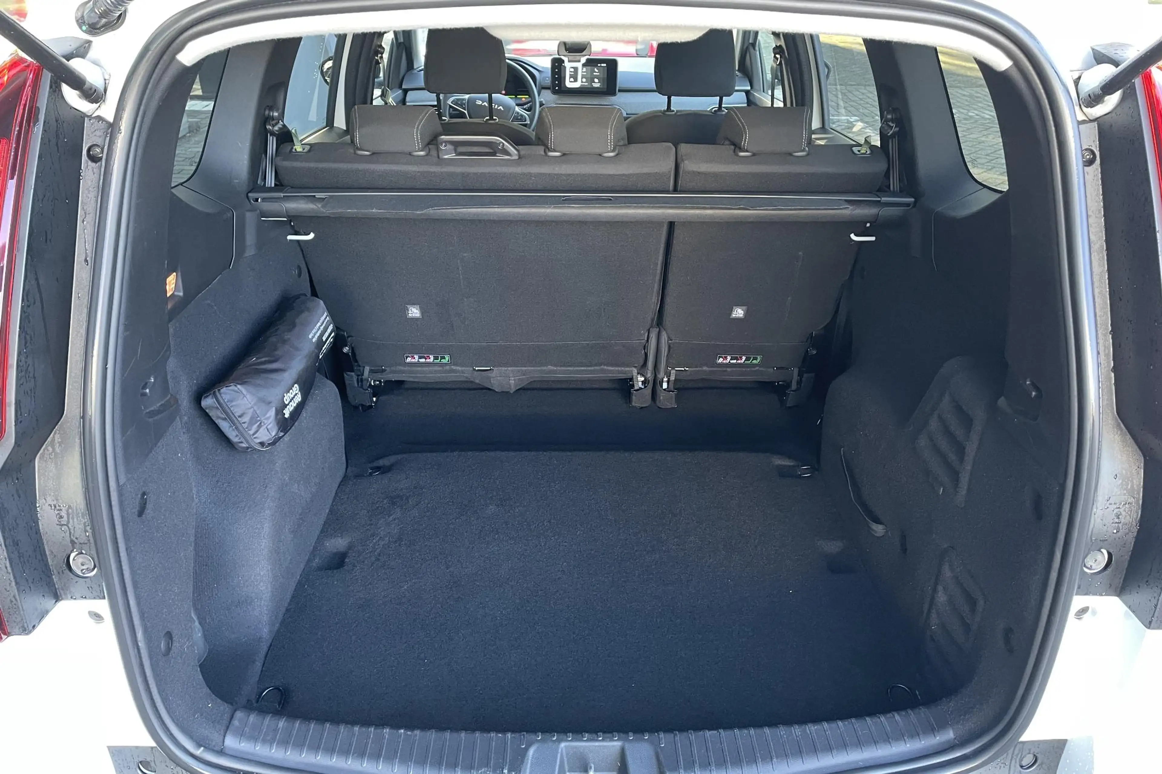 Dacia Jogger 1.6 Hybrid 140 Expression 5p. | 1e eig. | Lm velge — photo 5