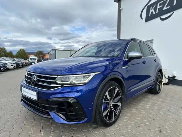 Volkswagen Tiguan view 4