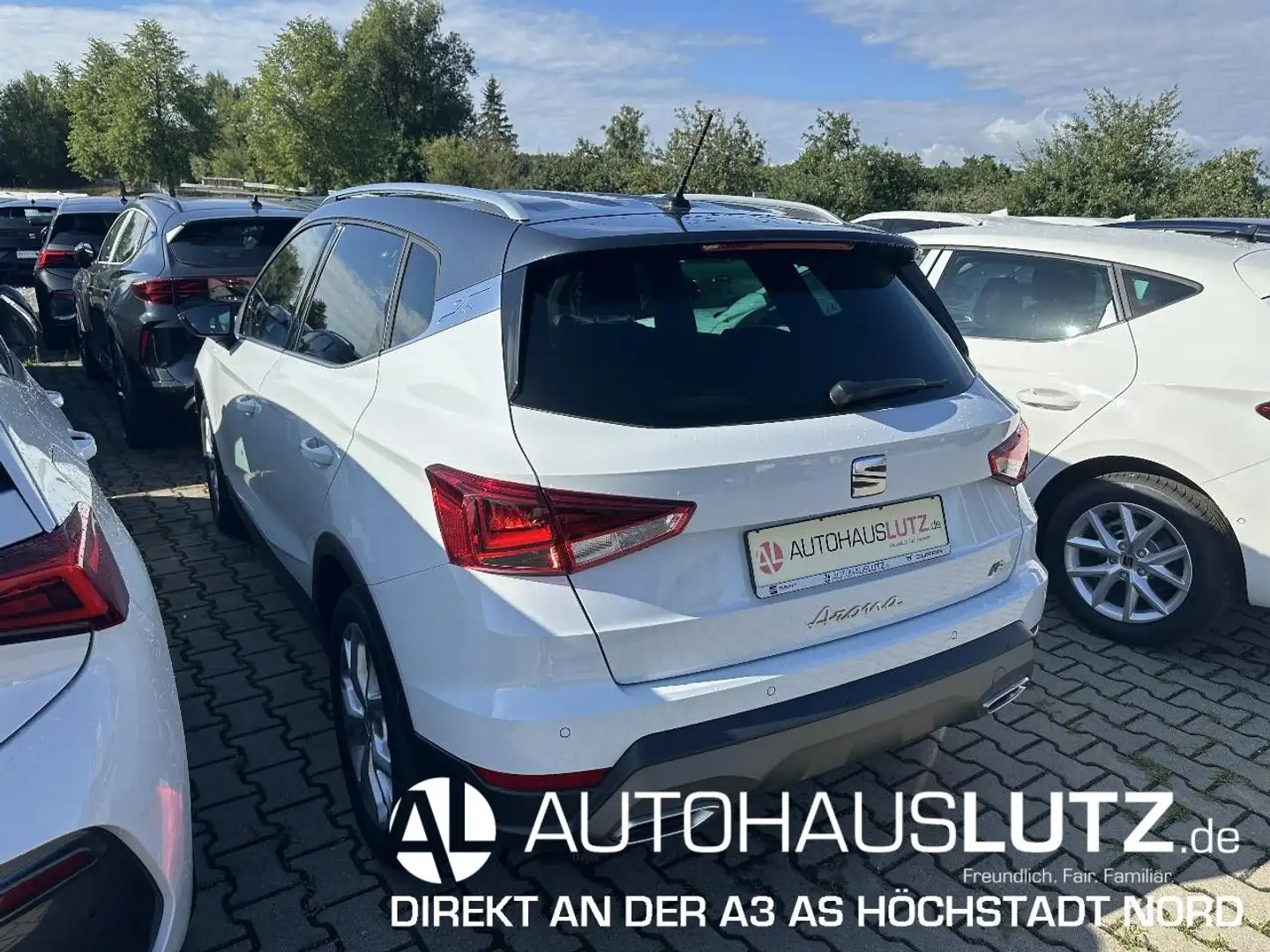 SEAT Arona FR 1.5 TSI 110 kW (150 PS) 7-Gang-DSG Weiß - 2