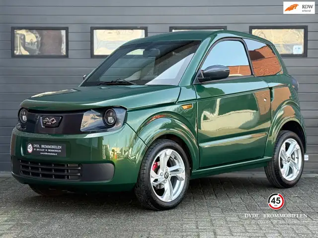 Ligier Myli EPIC Brommobiel 12-2024 1e eig 2300km NIEUWSTAAT