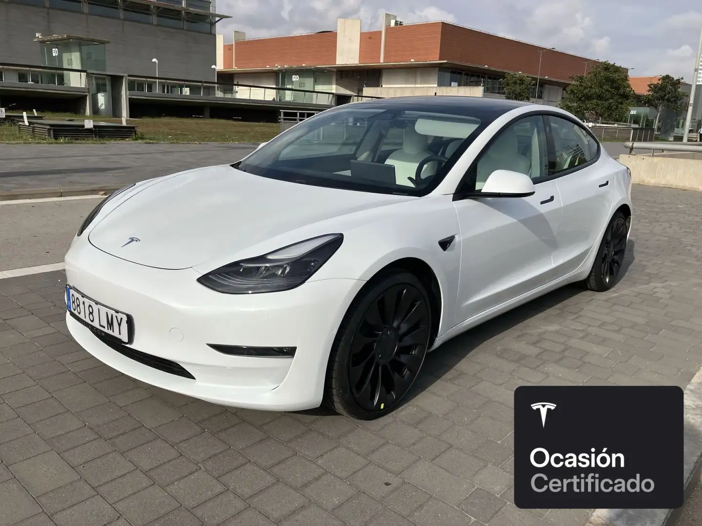 Tesla Model 3 Performance Weiß - 1