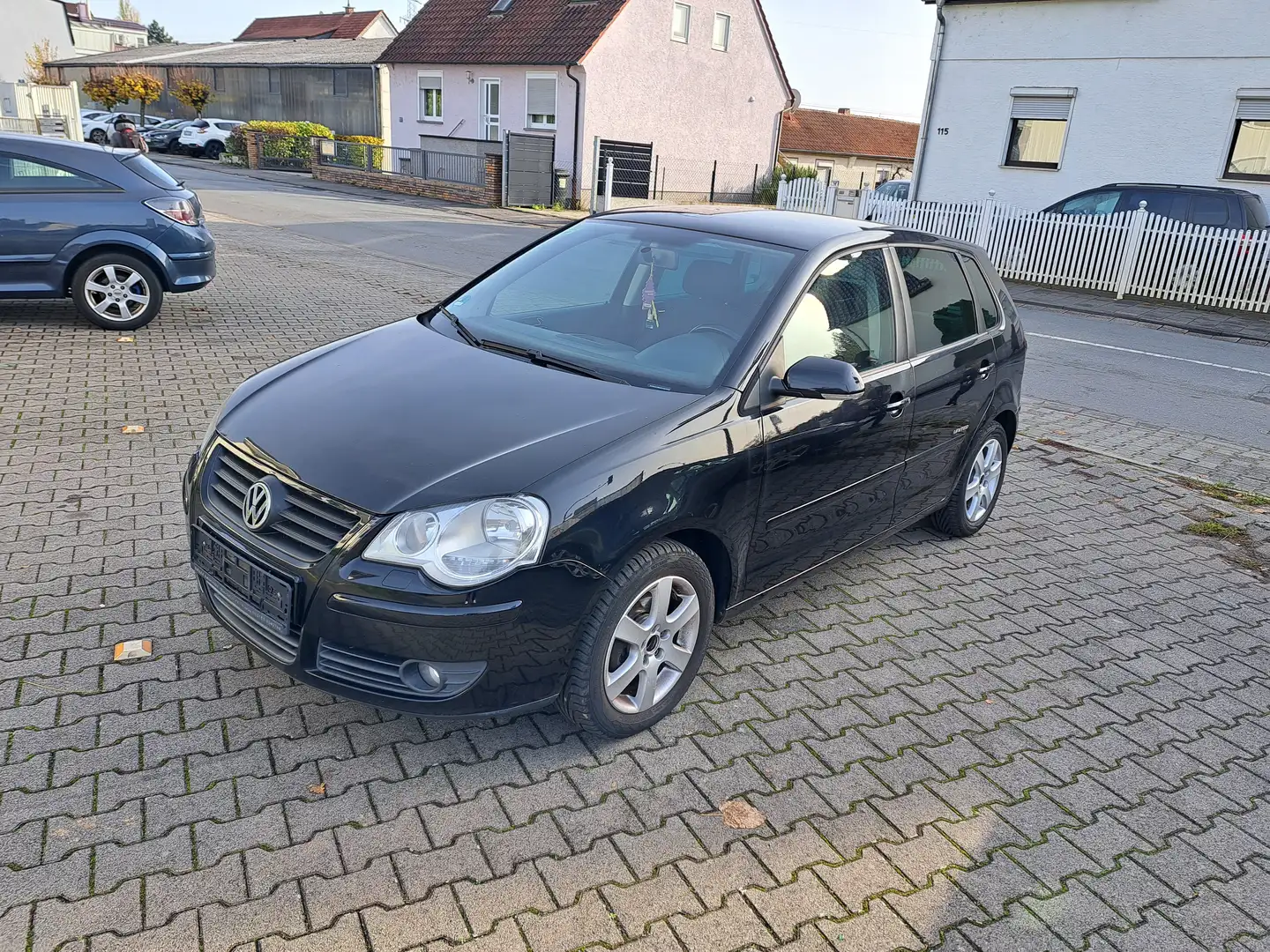 Volkswagen Polo * Klimaanlage  - Tüv 12/2026 * Noir - 2