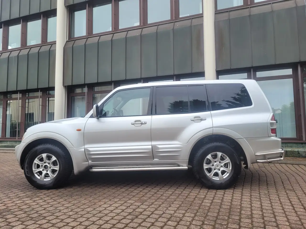 Mitsubishi Pajero 3.2 DI-D Elegance Nur 84 Tkm-1 Hd-AHK 3.3, foto 1