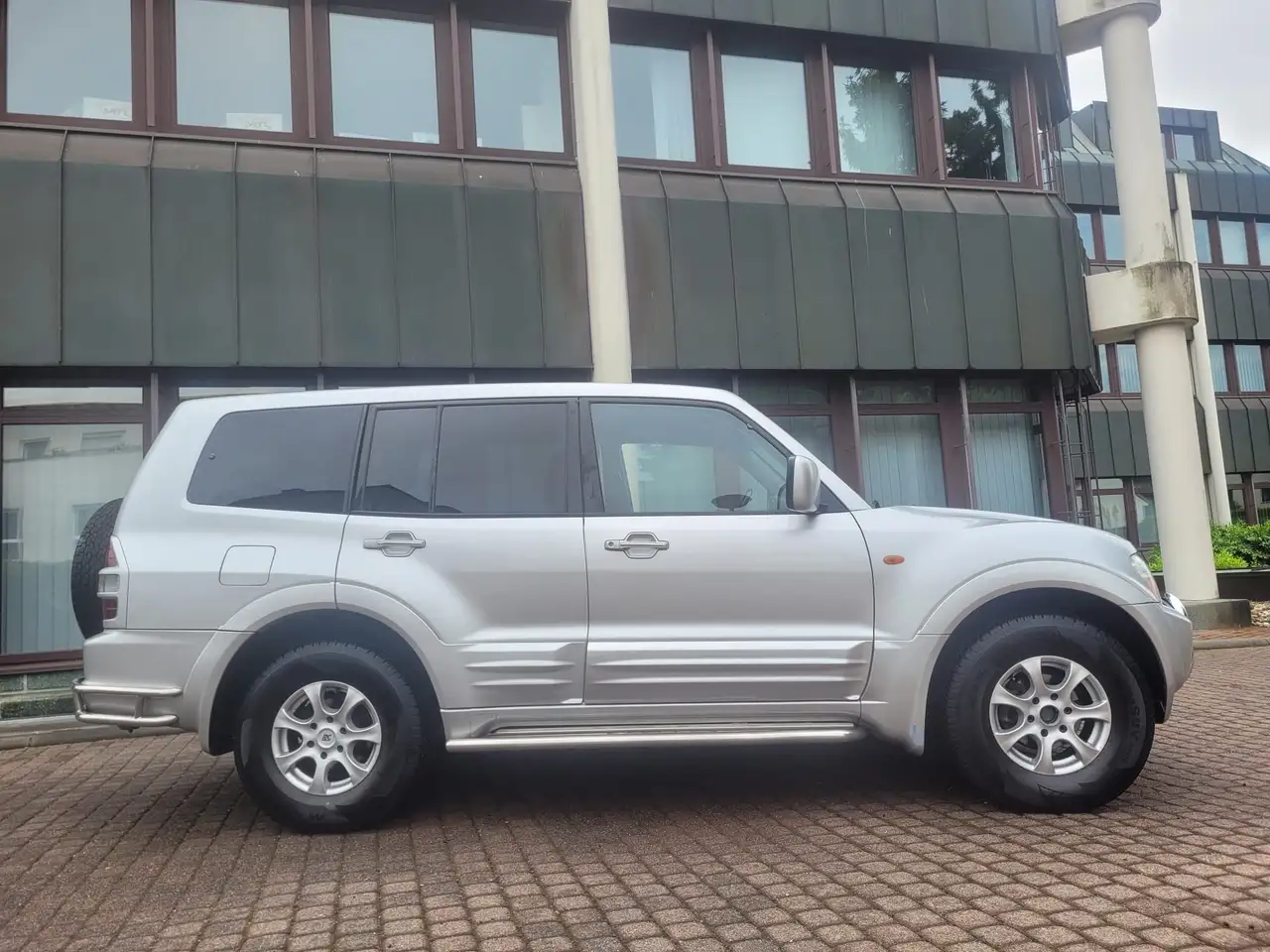 Mitsubishi Pajero 3.2 DI-D Elegance Nur 84 Tkm-1 Hd-AHK 3.3, foto 5