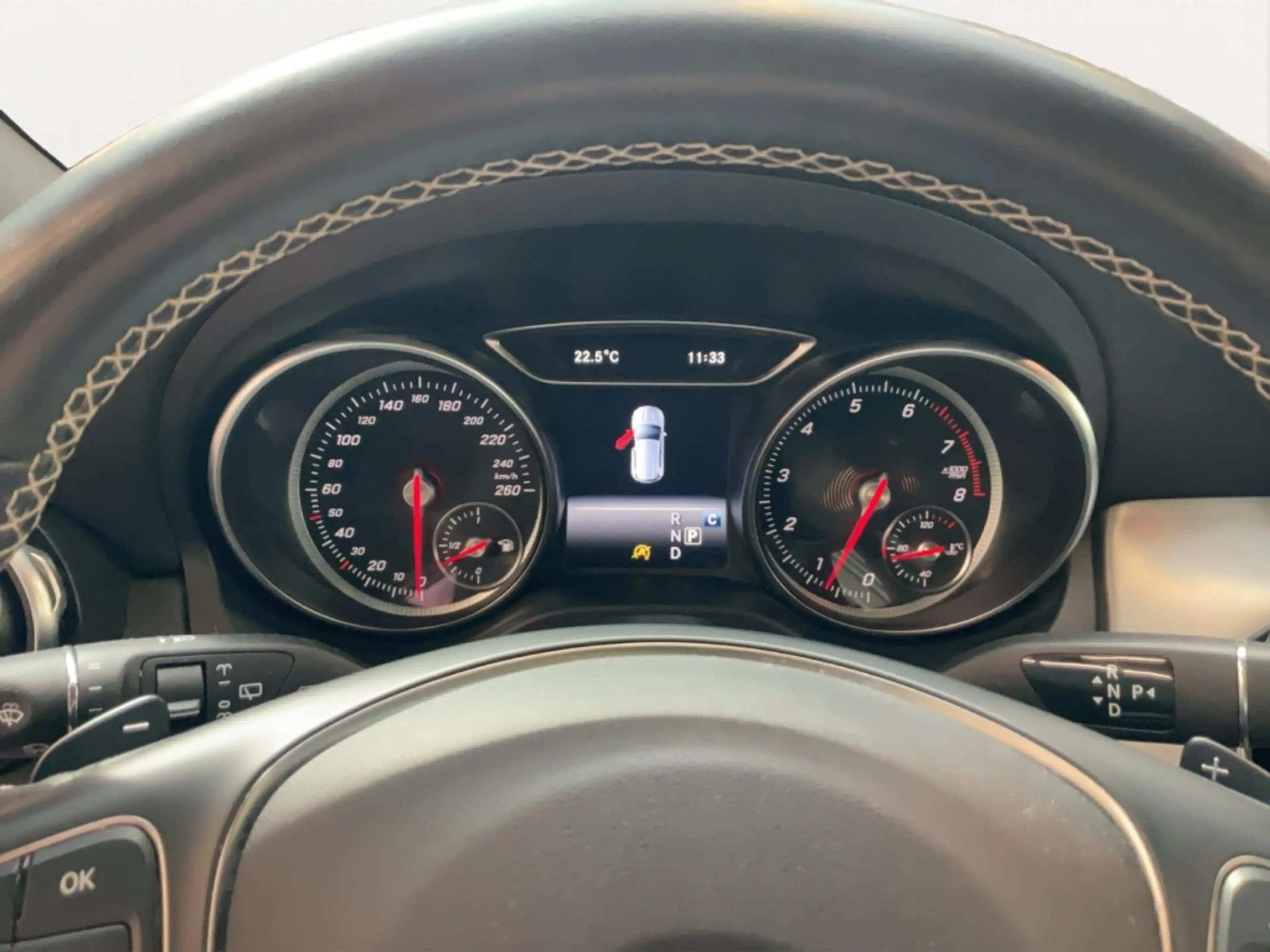 Mercedes-Benz GLA 200 Urban Alu LED AHK Pano Kamera Navi — photo 10