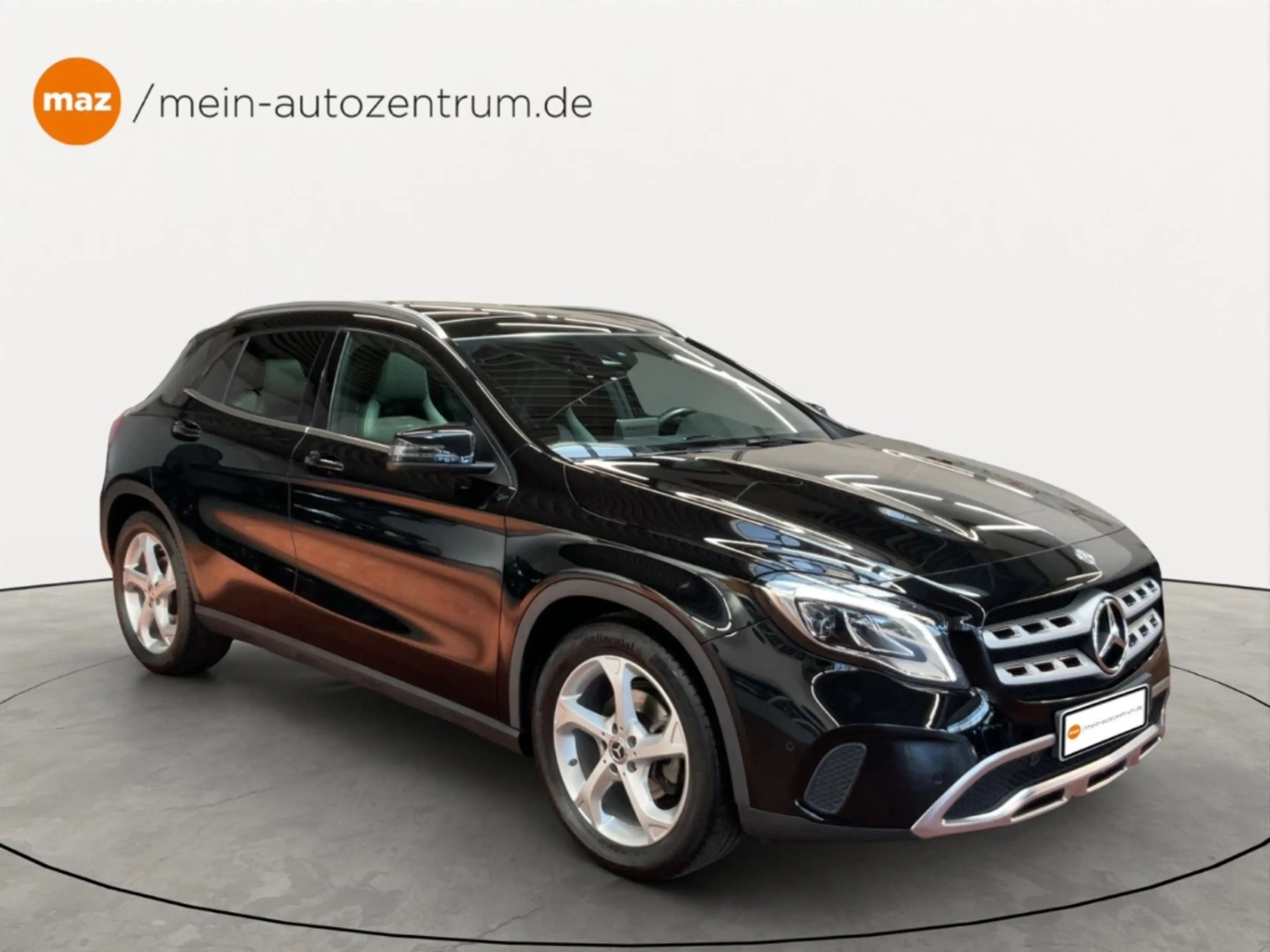 Mercedes-Benz GLA 200 Urban Alu LED AHK Pano Kamera Navi — photo 7
