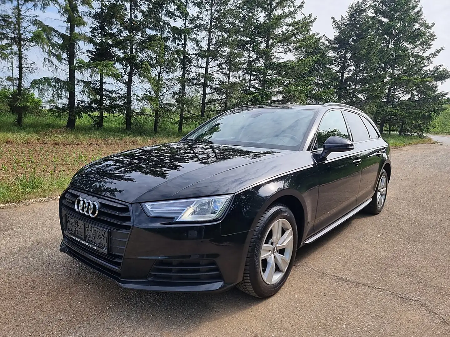 Audi A4 Avant 2,0 TDI ultra quattro**TOP ZUSTAND **NEUE... Schwarz - 2