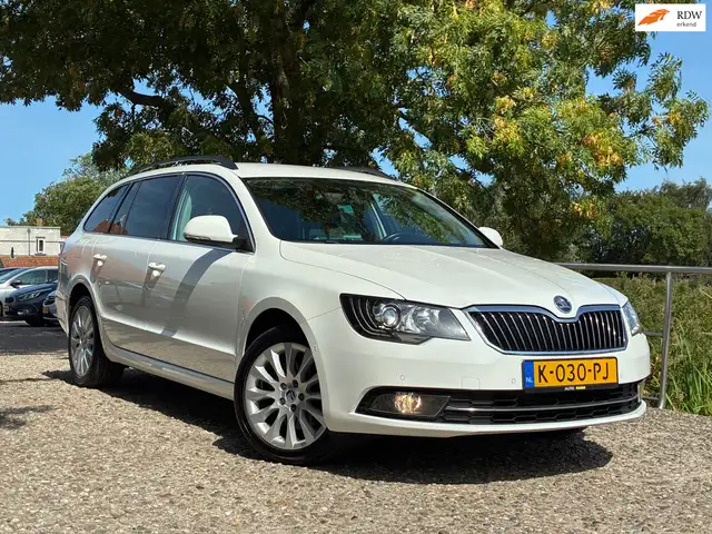 Skoda Superb Combi 1.4 TSI Active | Memory + Stoel verw. + Crui