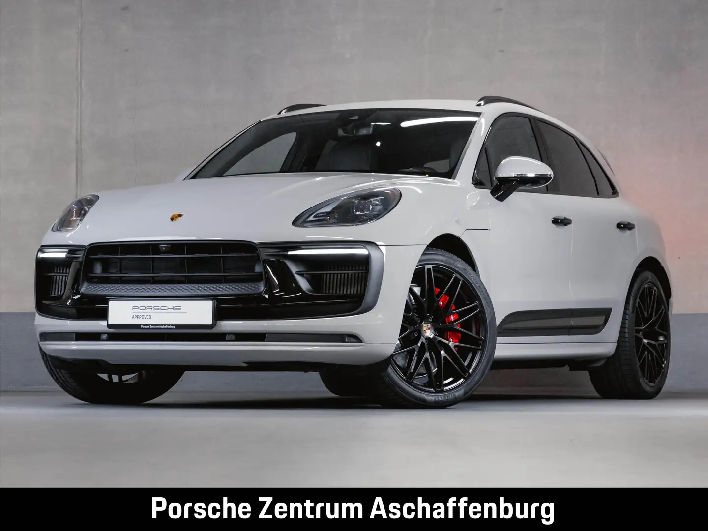Porsche Macan GTS Sport Chrono Paket Beige - 1