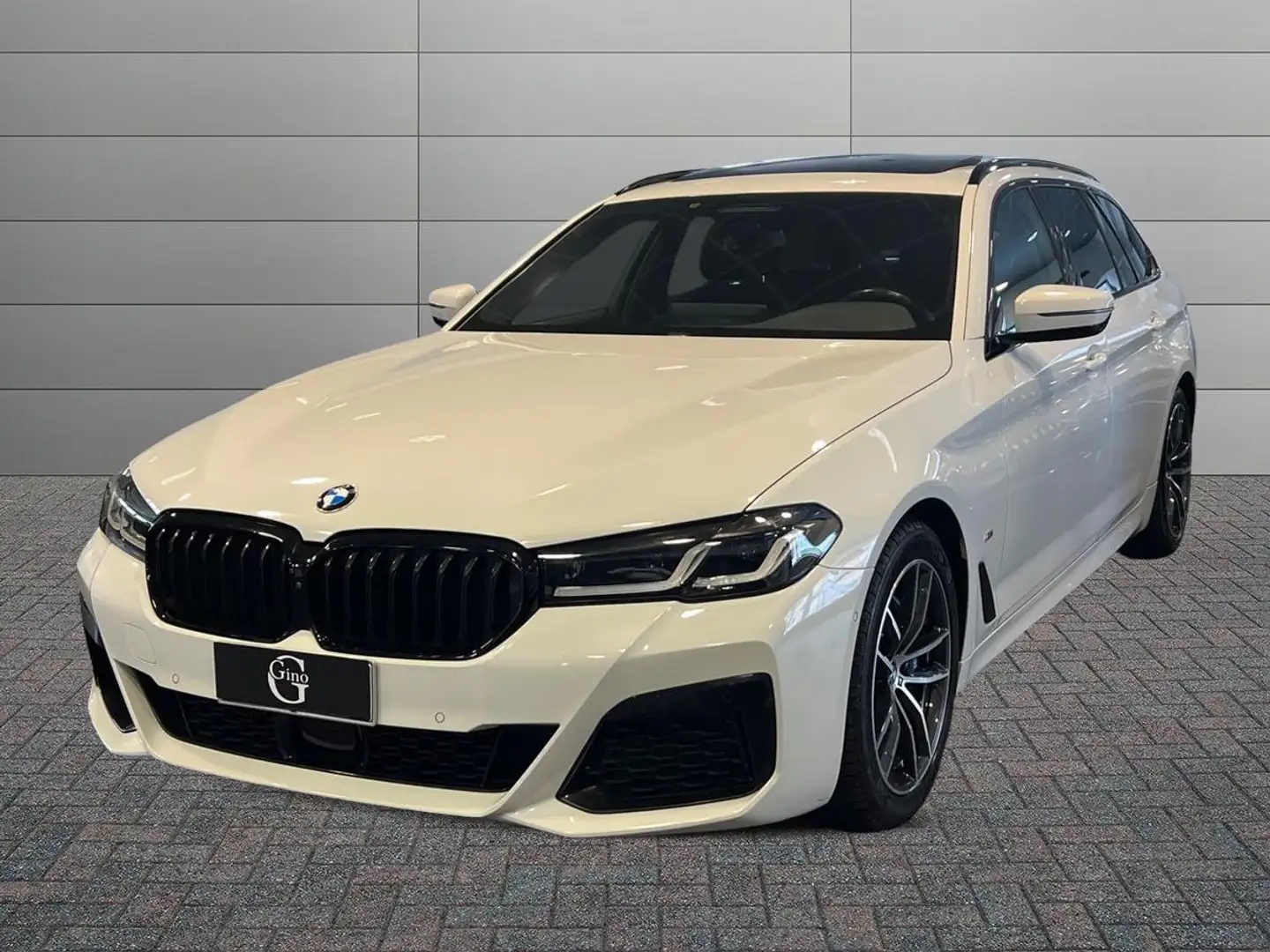 BMW 520 d Touring mhev 48V xdrive Msport auto Bianco - 1