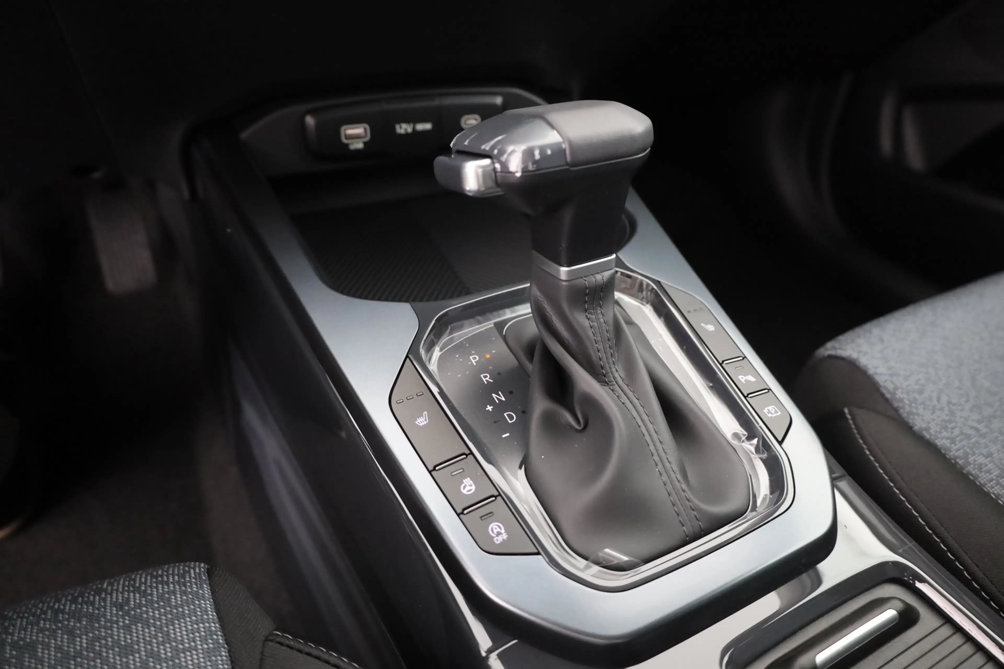 Kia XCeed 1.6 T-GDI Aut. n. Modell LED Navi Kamera — photo 15
