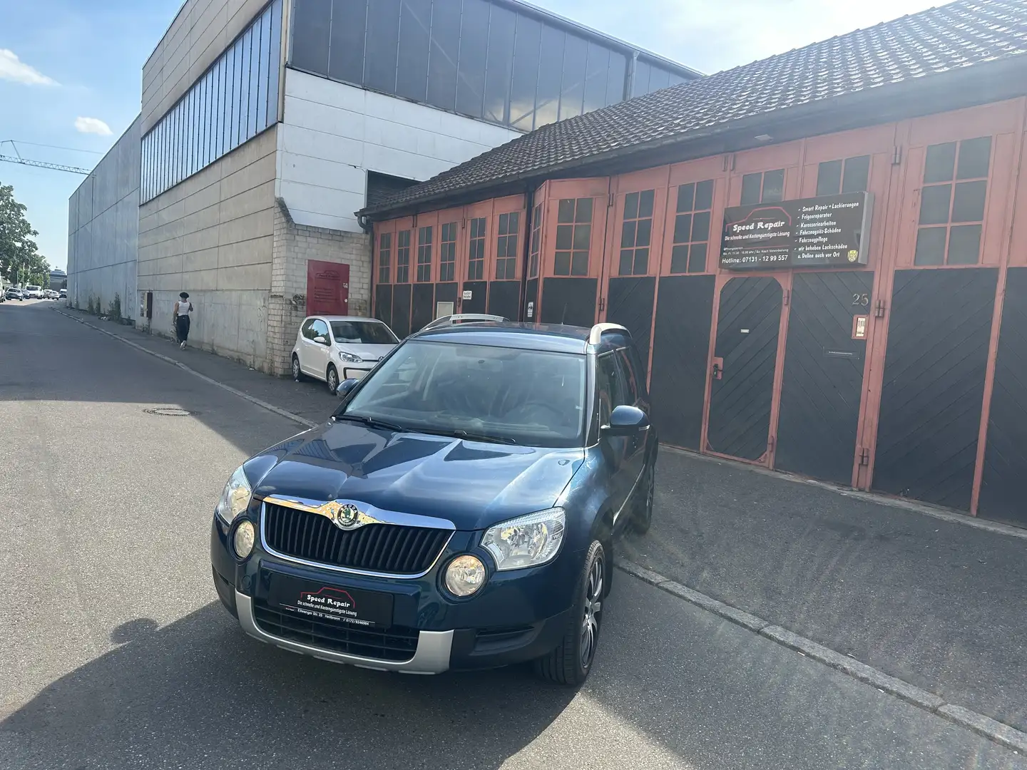 Skoda Yeti Active Plus Edition Blau - 2