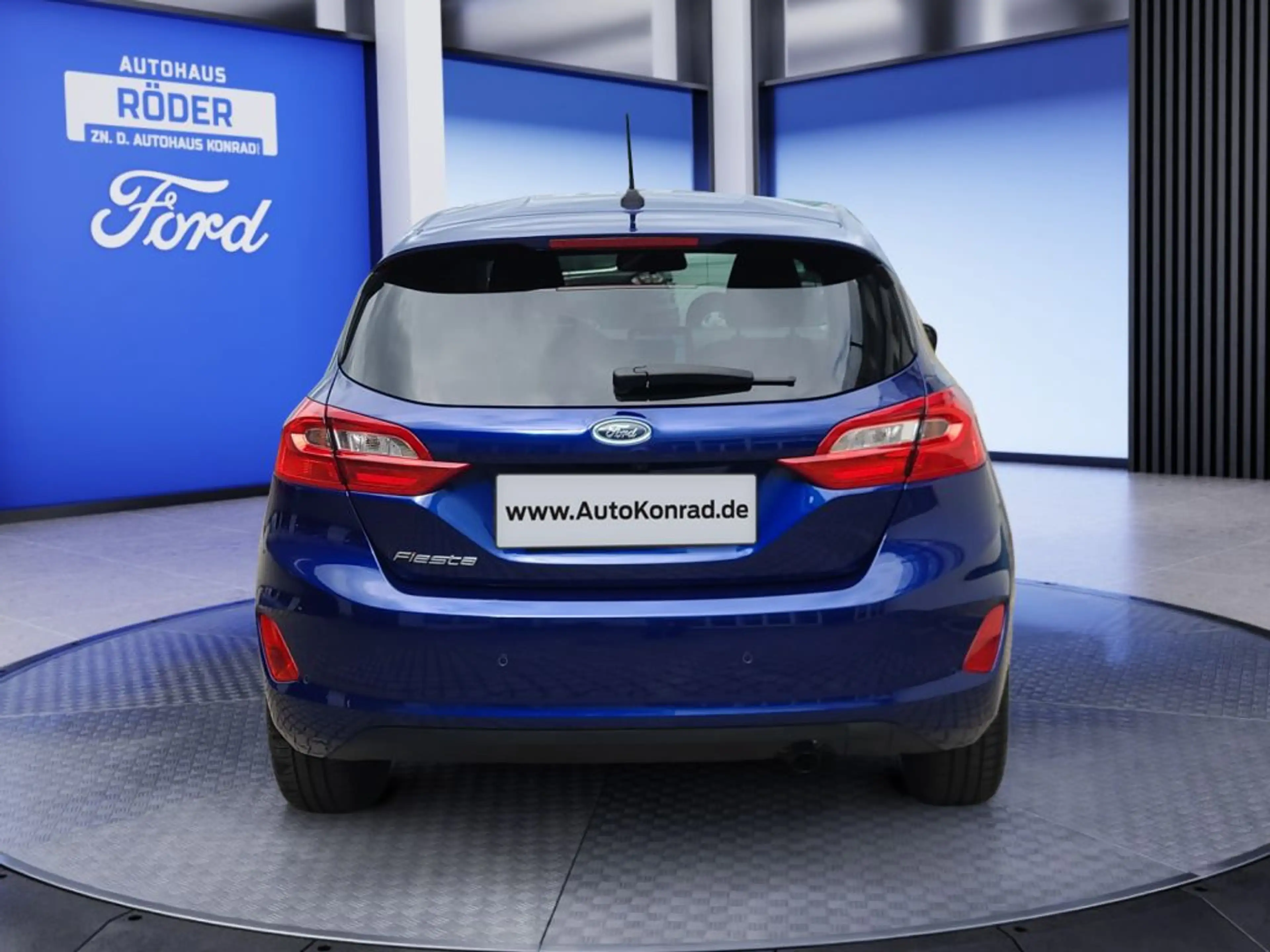 Ford Fiesta 1.1 COOL&CONNECT — photo 6