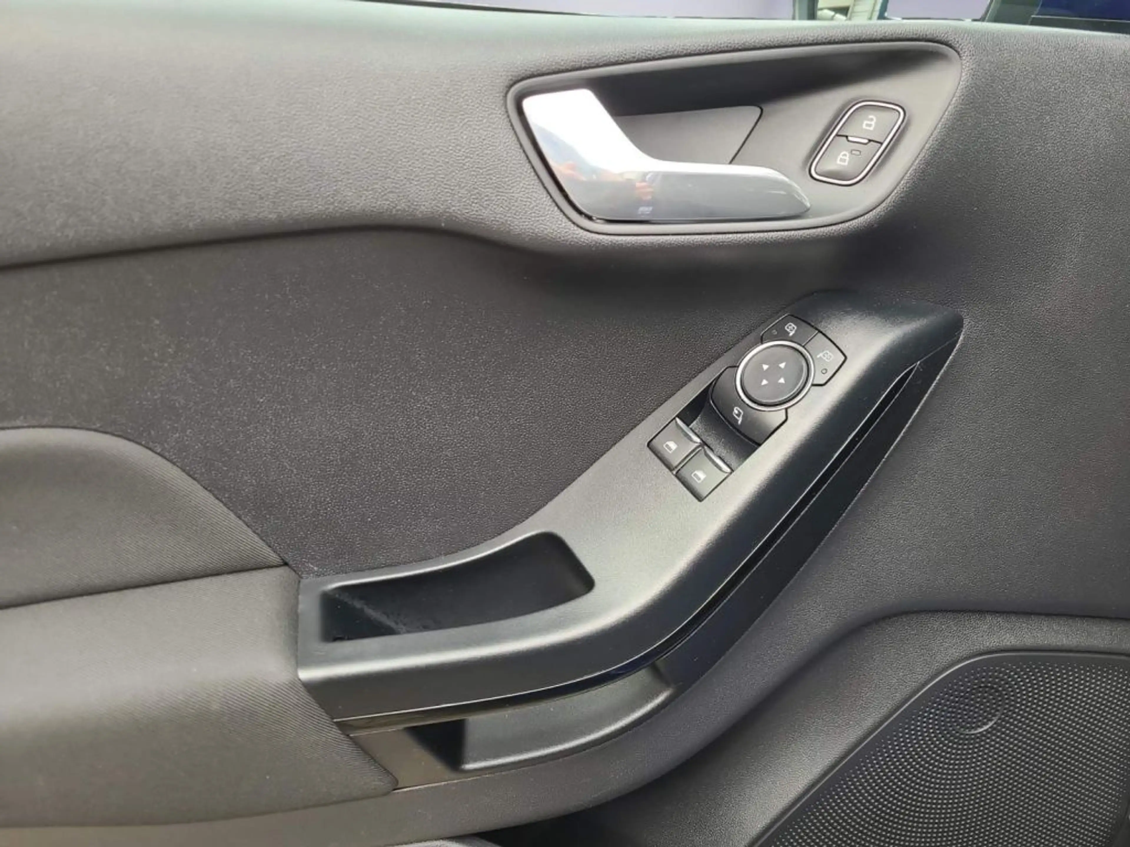 Ford Fiesta 1.1 COOL&CONNECT — photo 18