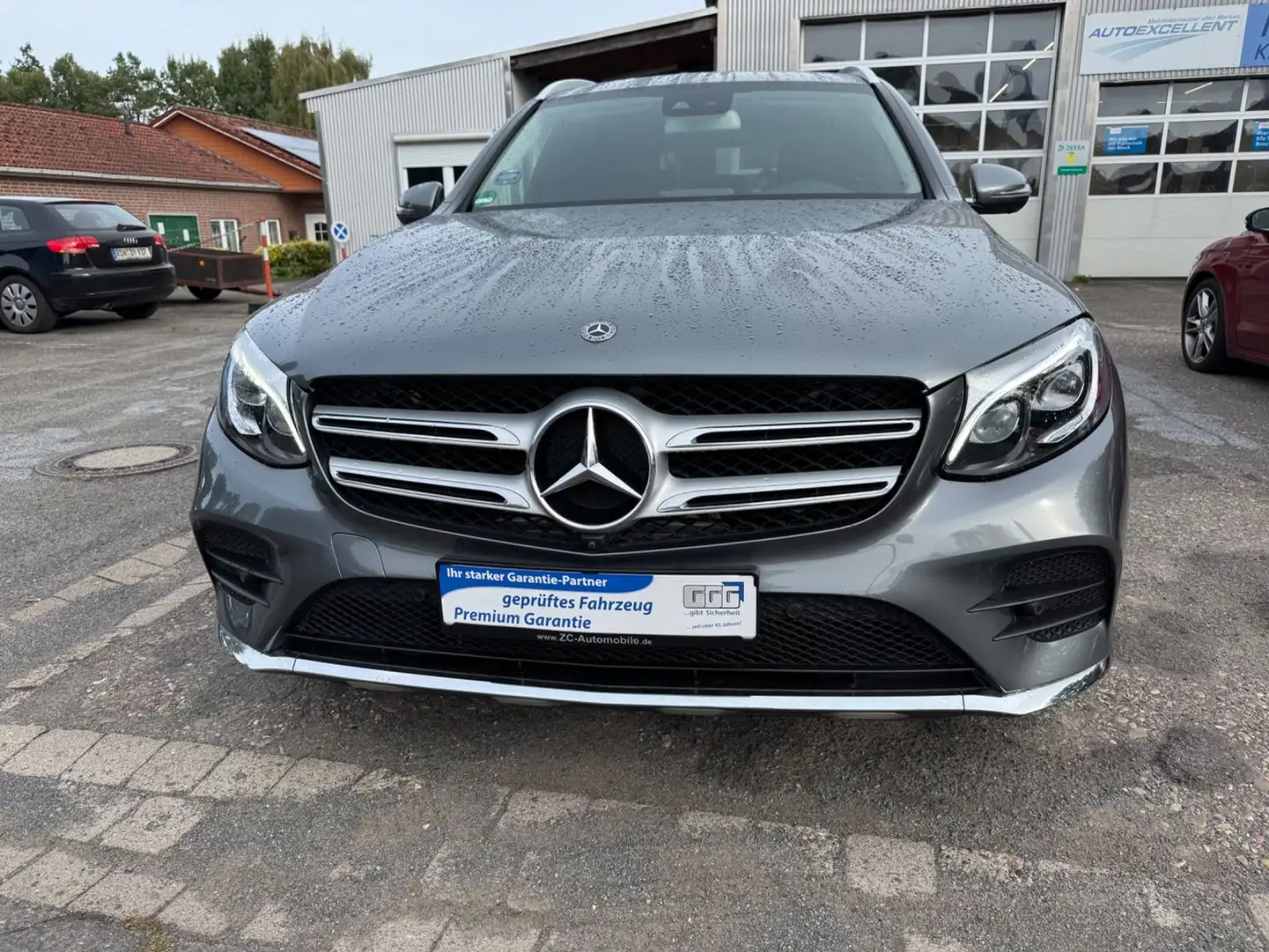 Mercedes-Benz GLC 250 4Matic 2 x AMG Line/Airmatic/LED Gris - 2