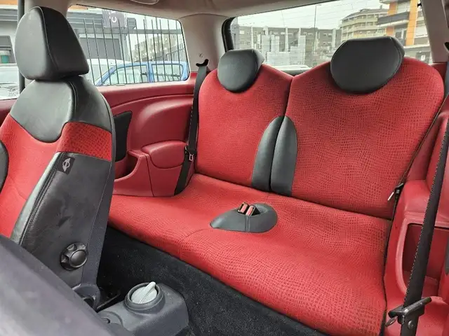 Mini Cooper Cooper view 8