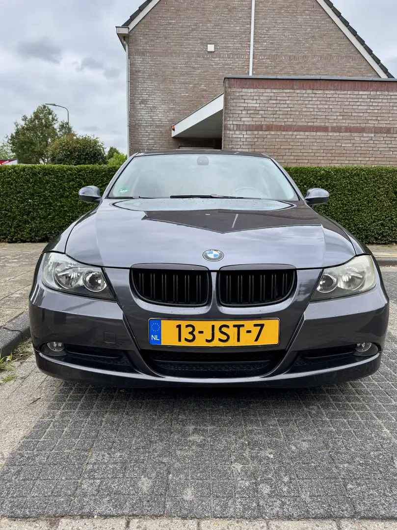 BMW 330 318i Gris - 2