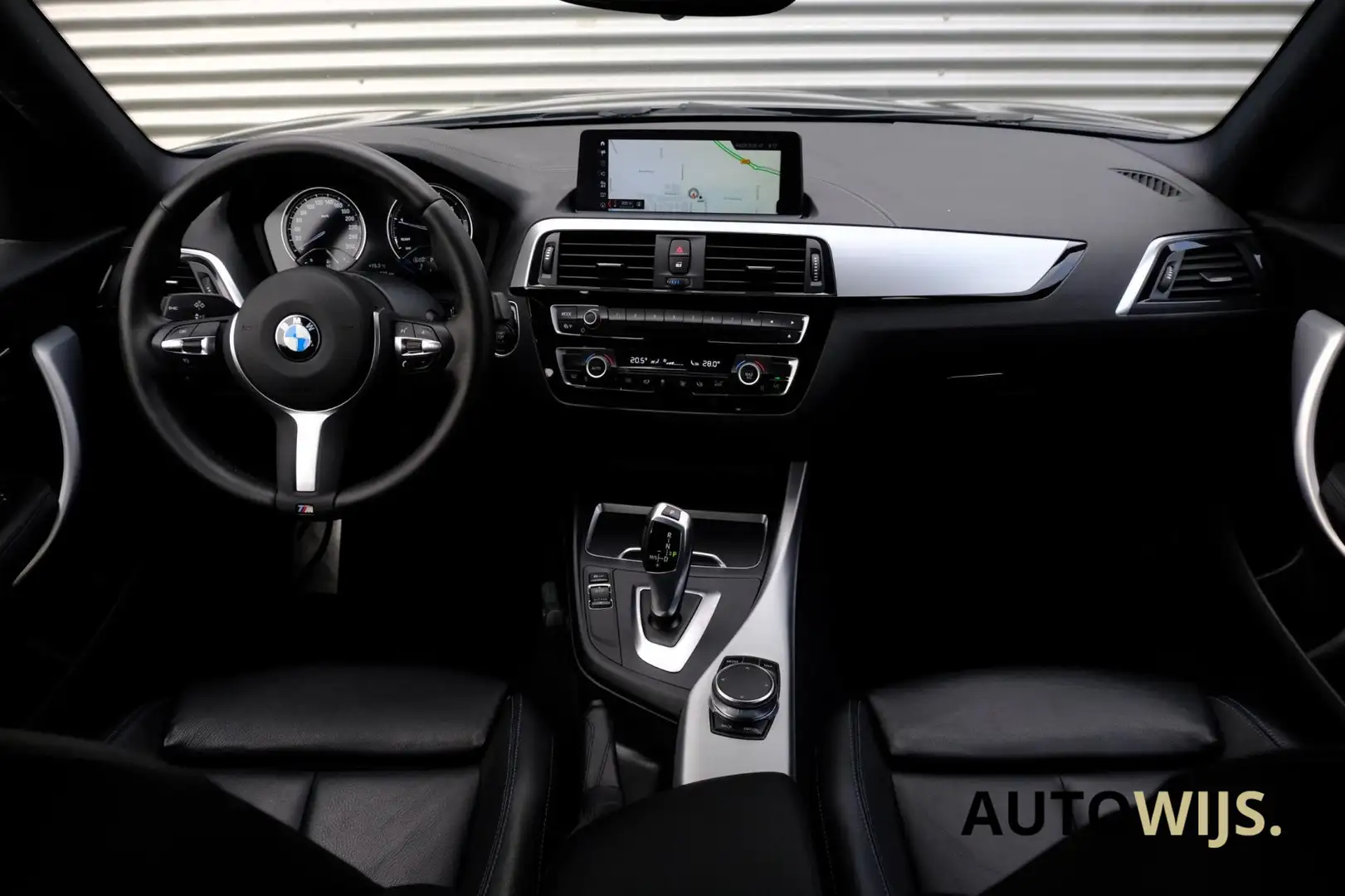 BMW 118 1-serie 118i|NL AUTO|Led|M-Sport|AUT|Leder|Groot N Grijs - 2