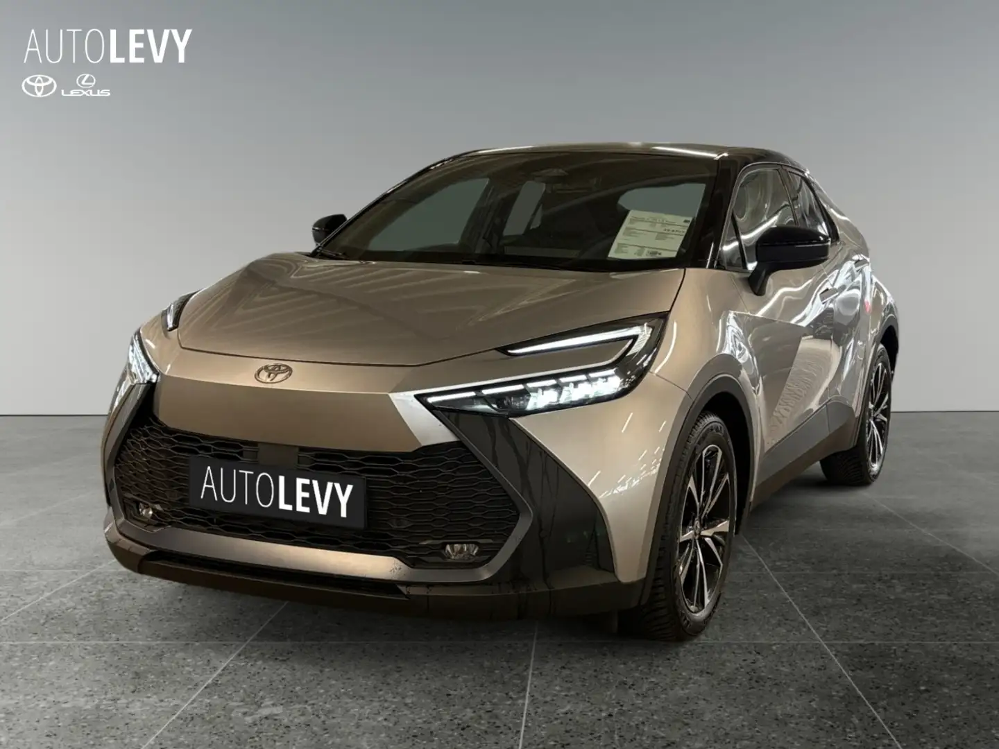 Toyota C-HR 1.8 Hybrid Team D +Allwetter+Navi+LED+ Ezüst - 2