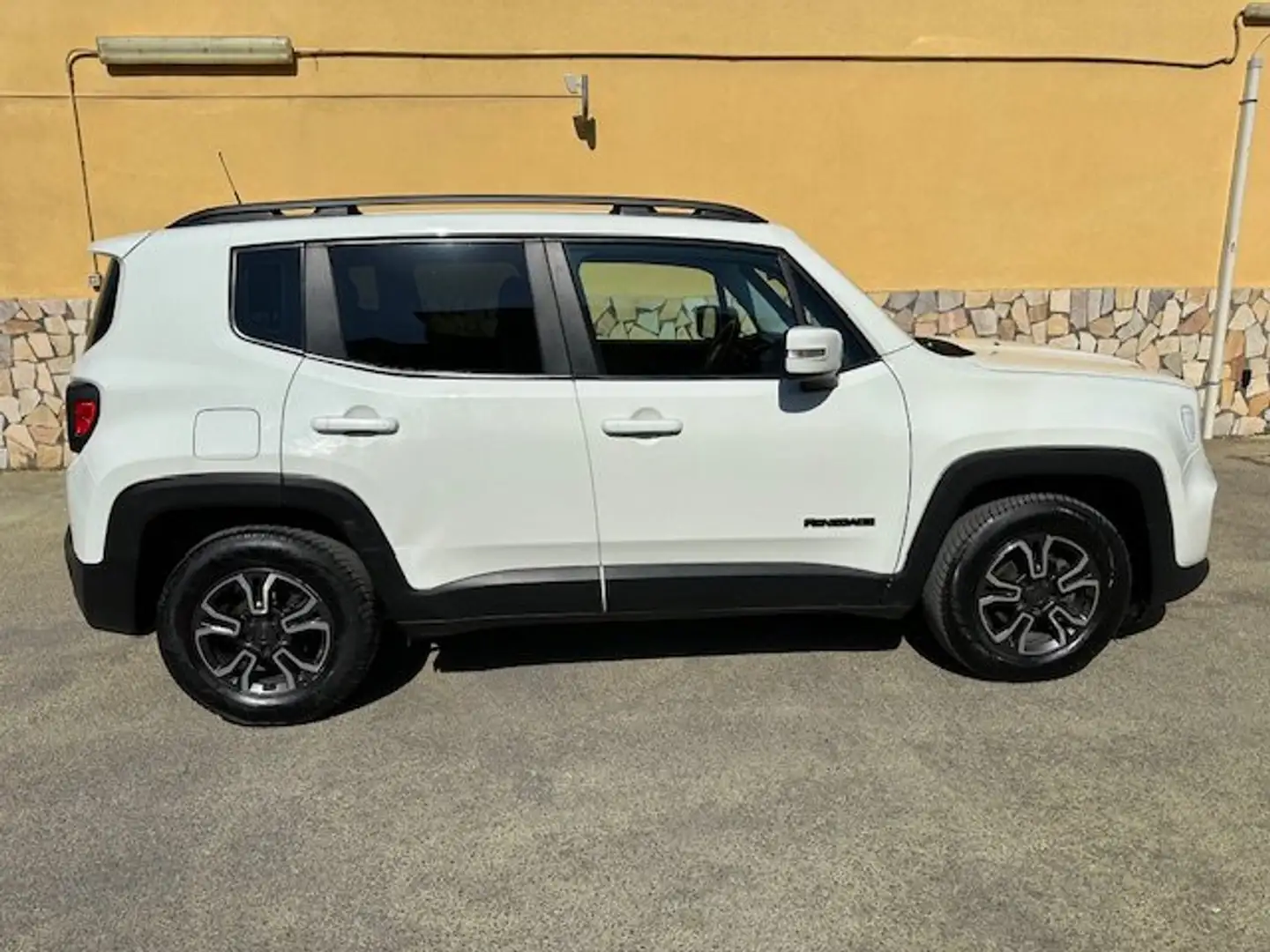 Jeep Renegade 1.6 mjt Longitude 2wd 120cv ddct Bianco - 2