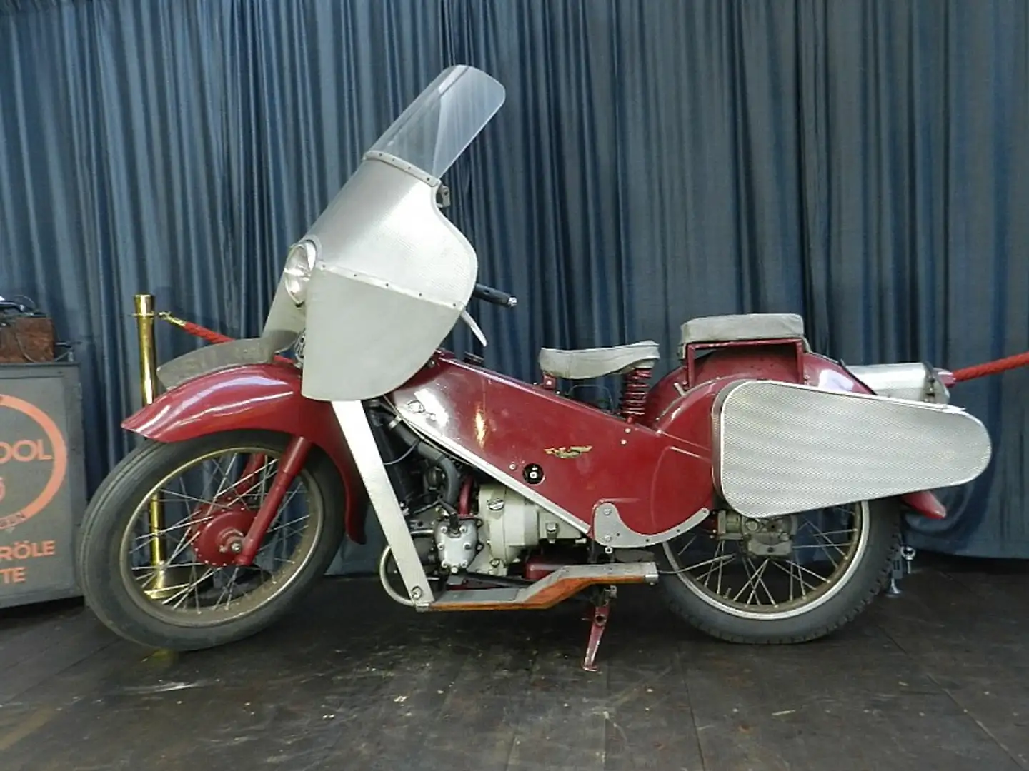 Velocette LE LE 200 Červená - 1