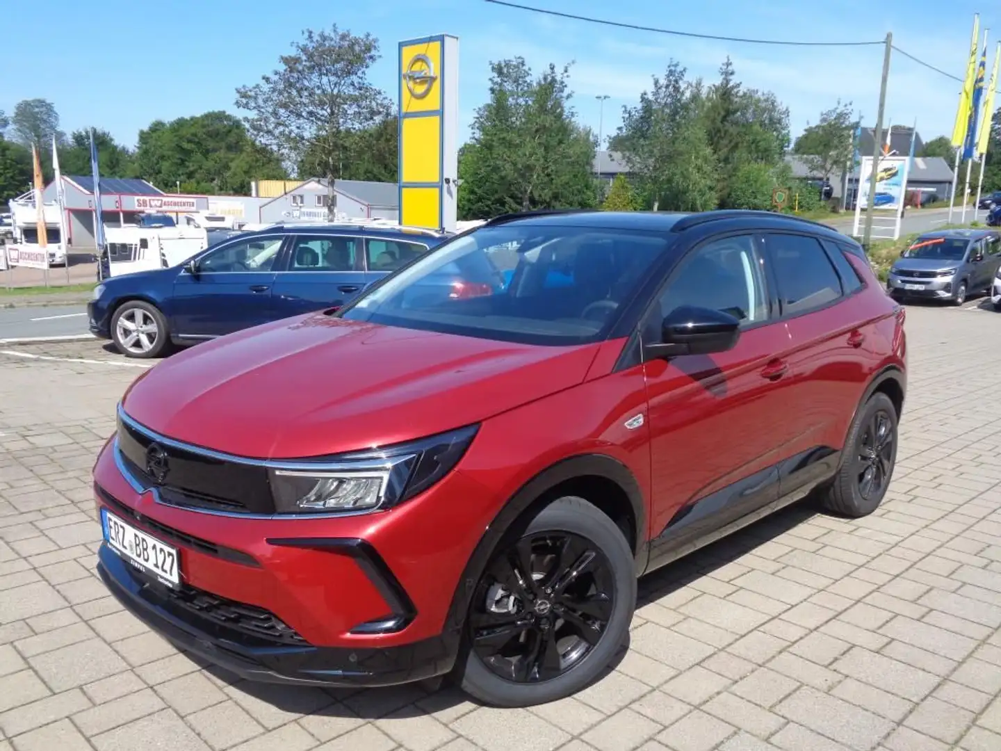 Opel Grandland X Grandland 1.2 96 kW 130 PS Navi, DAB, BT, LED Rot - 1
