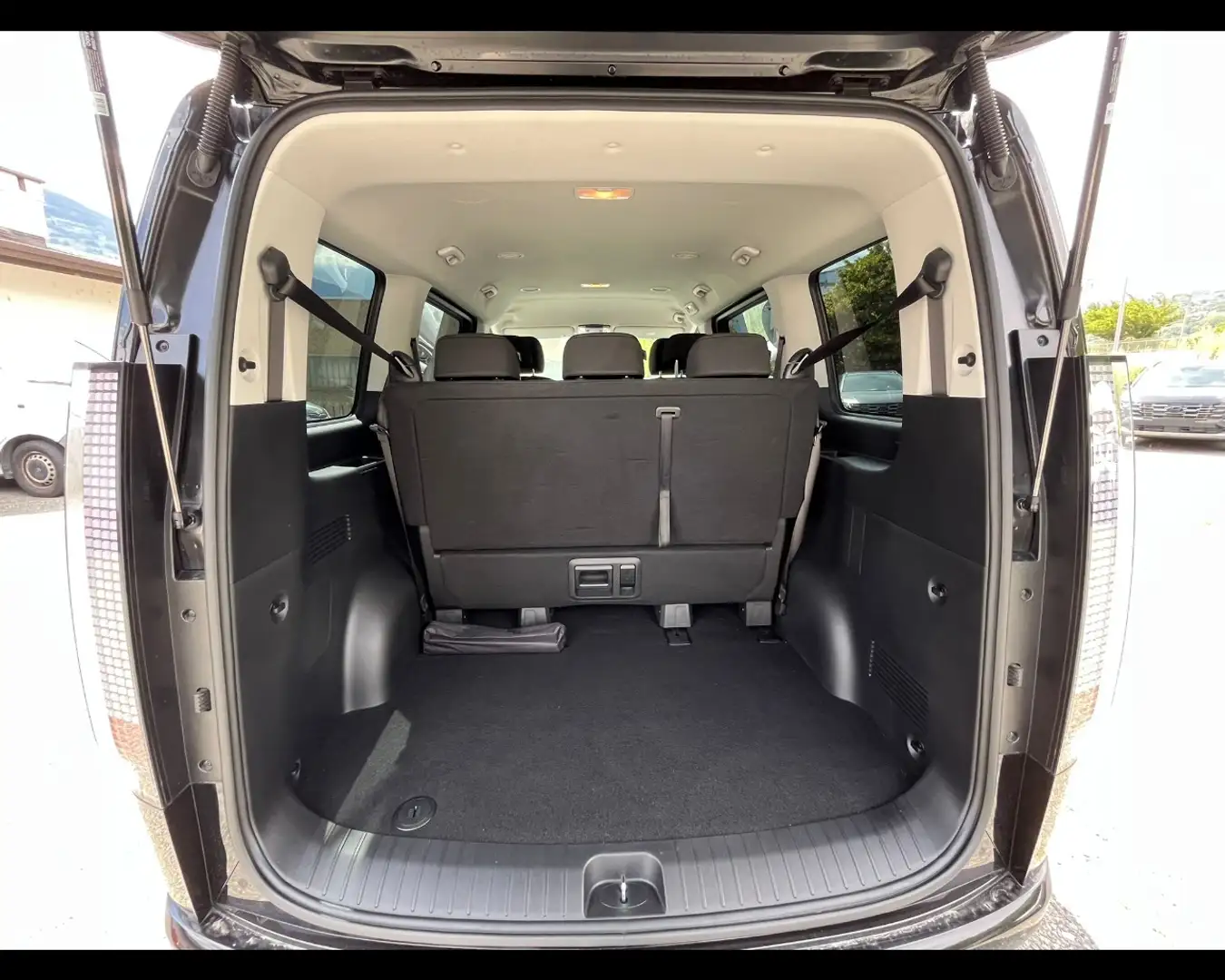 Hyundai STARIA 2.2 Wagon awd auto Nero - 1