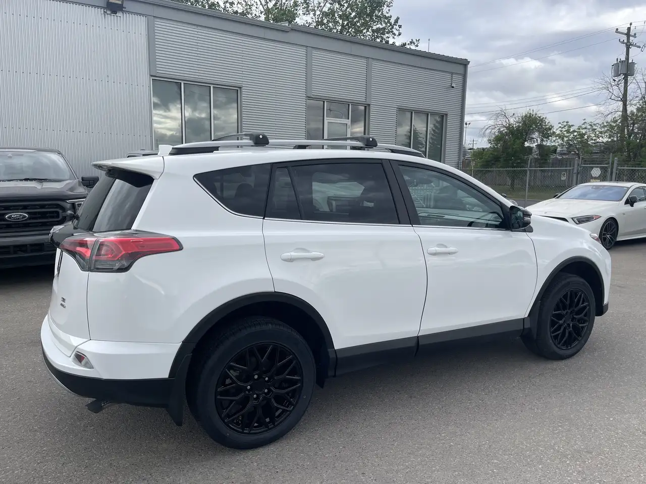 Toyota RAV 4 снимка Toyota RAV 4