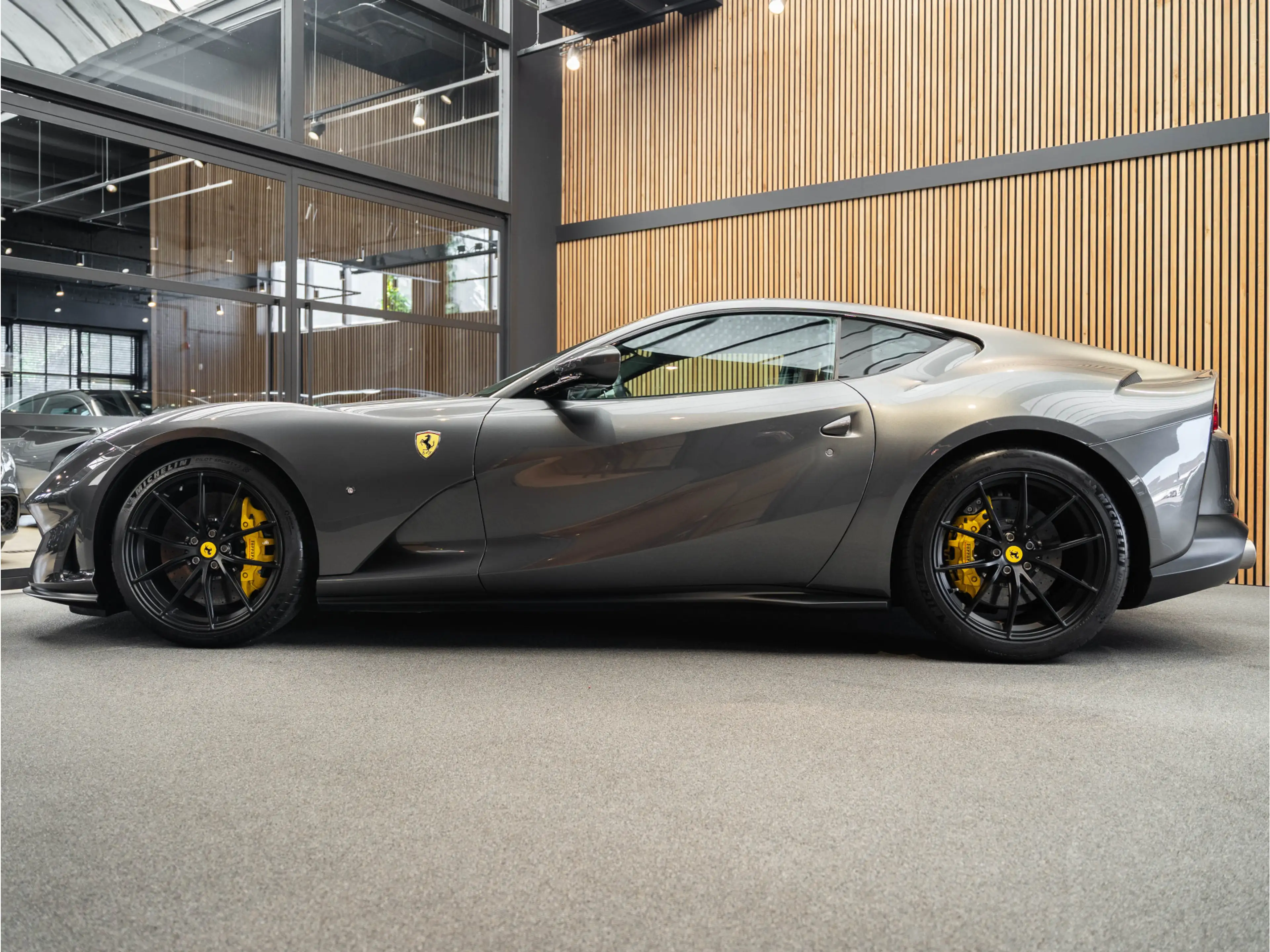 Ferrari 812 V12 Superfast HELE Carbon Sport Stoelen 6.5 V12 Su — photo 3