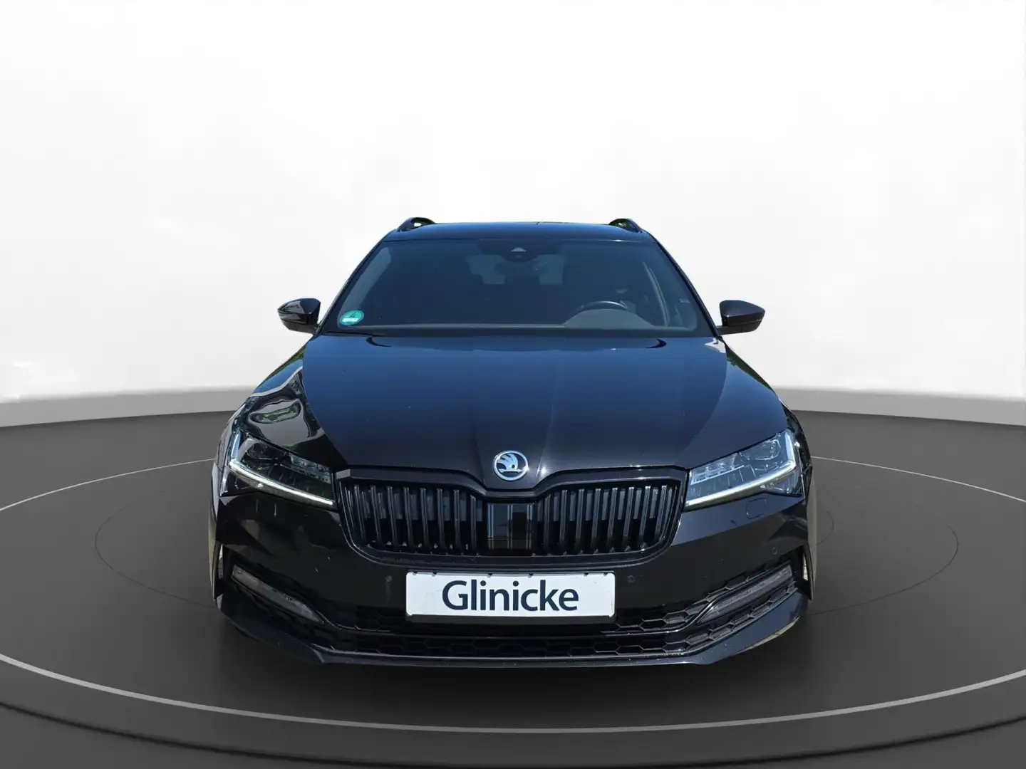 Skoda Superb Combi 2.0 TDI Sportline Zwart - 2
