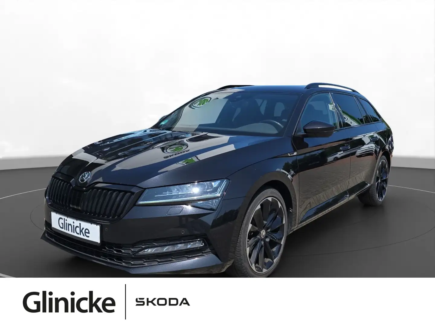 Skoda Superb Combi 2.0 TDI Sportline Zwart - 1