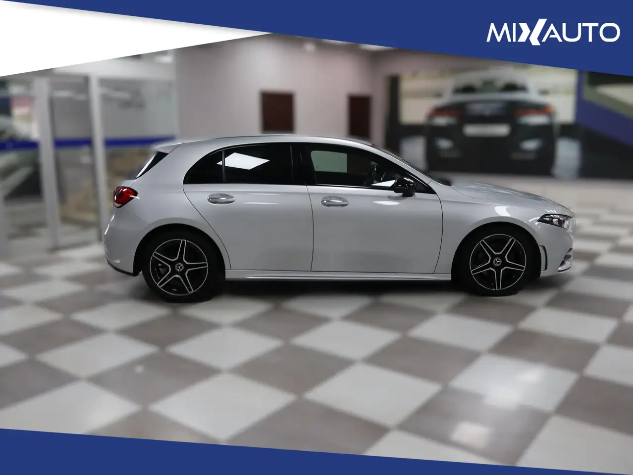 Mercedes-Benz A-Class D AMG Line Premium auto, миниатюра 3